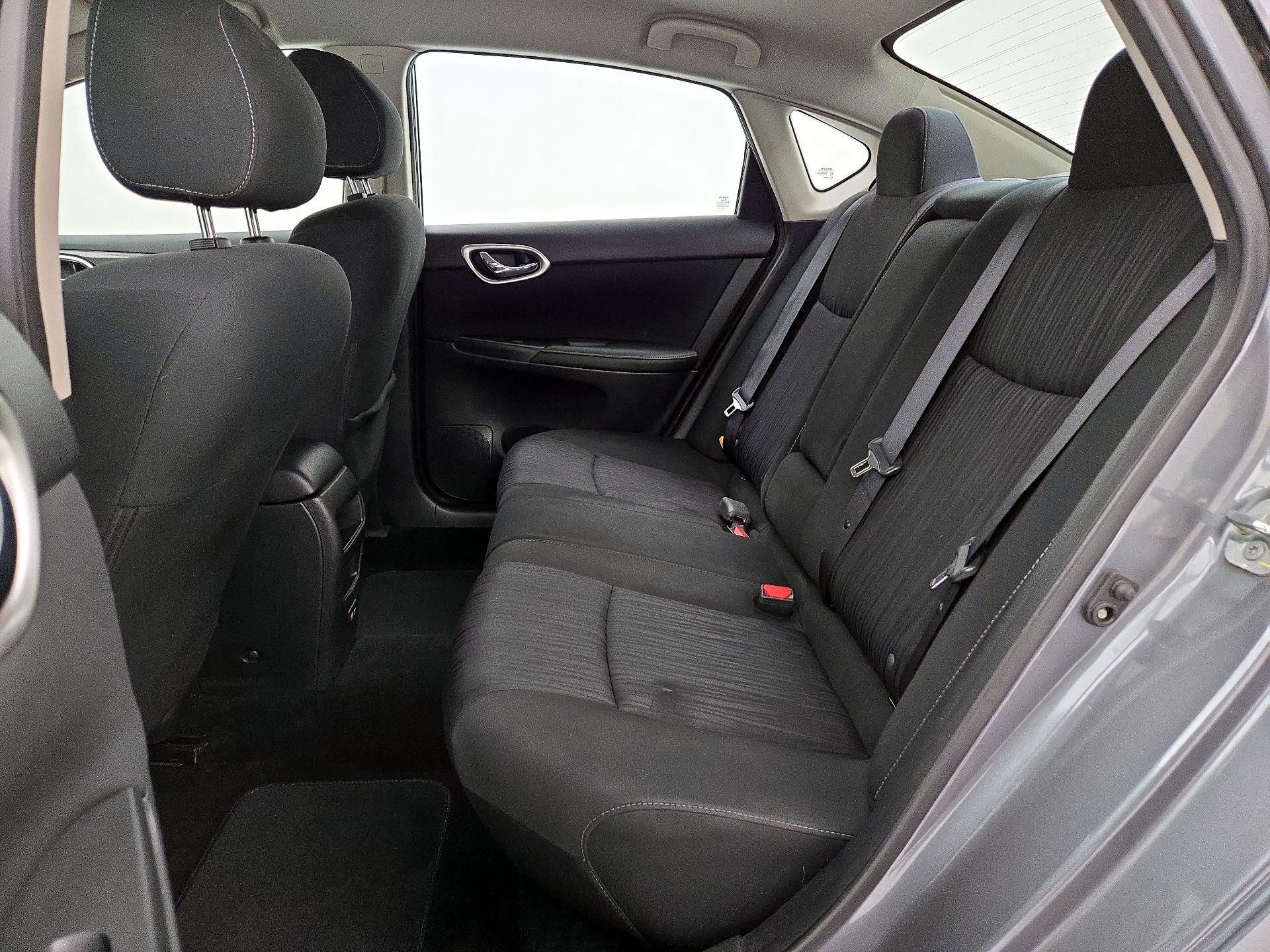 Thumbnail: 2019 Nissan Sentra - 18