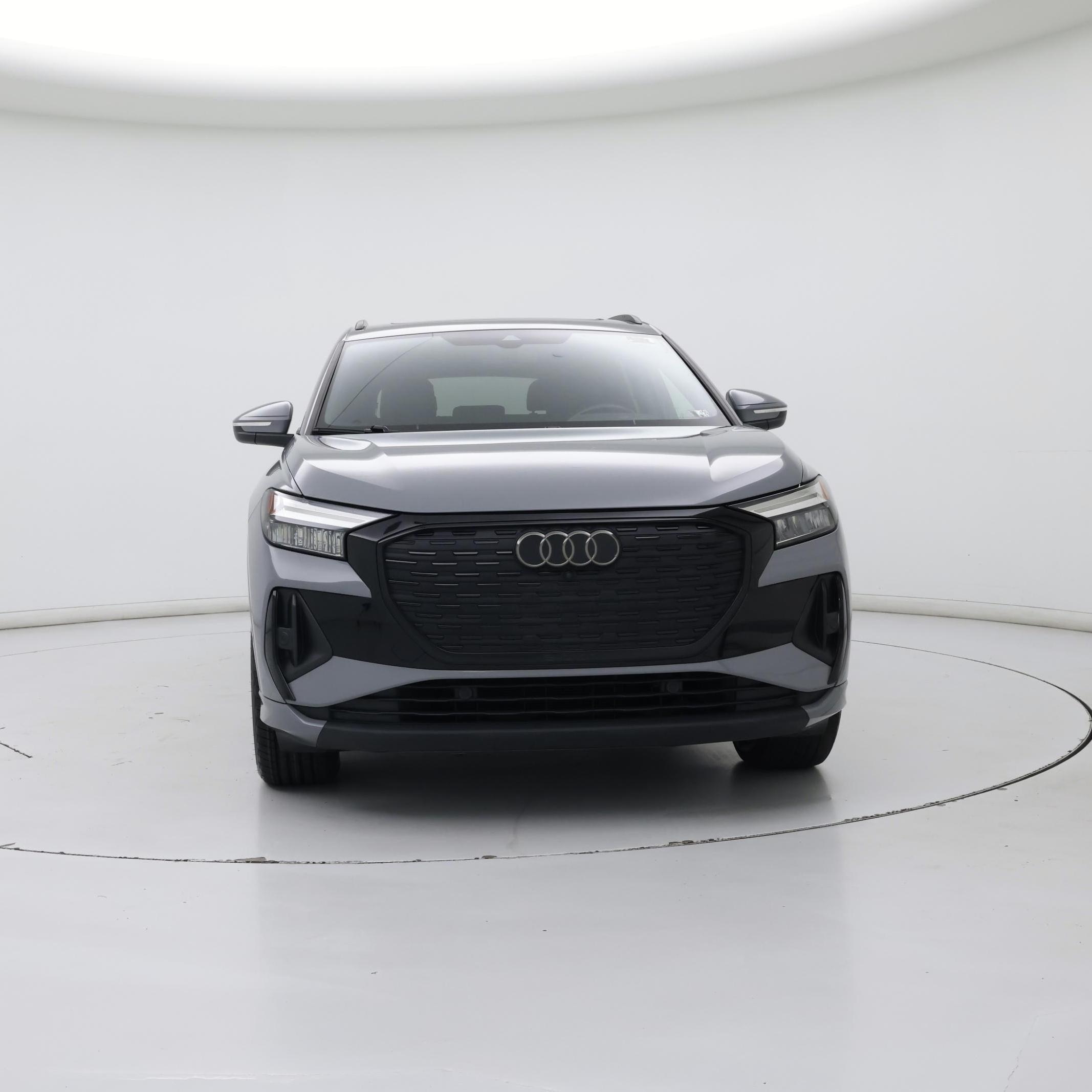 Thumbnail: 2023 Audi Q4 e-tron - 5