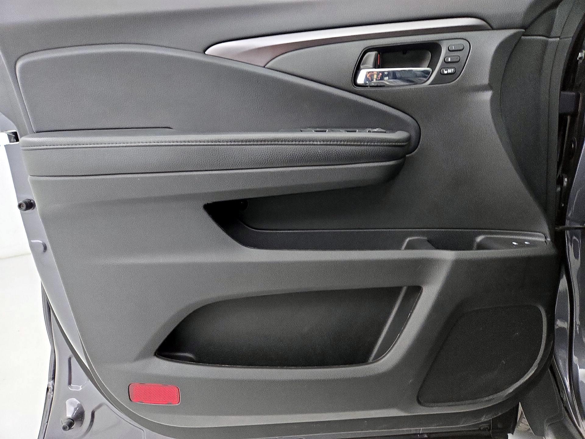 Thumbnail: 2022 Honda Pilot - 12