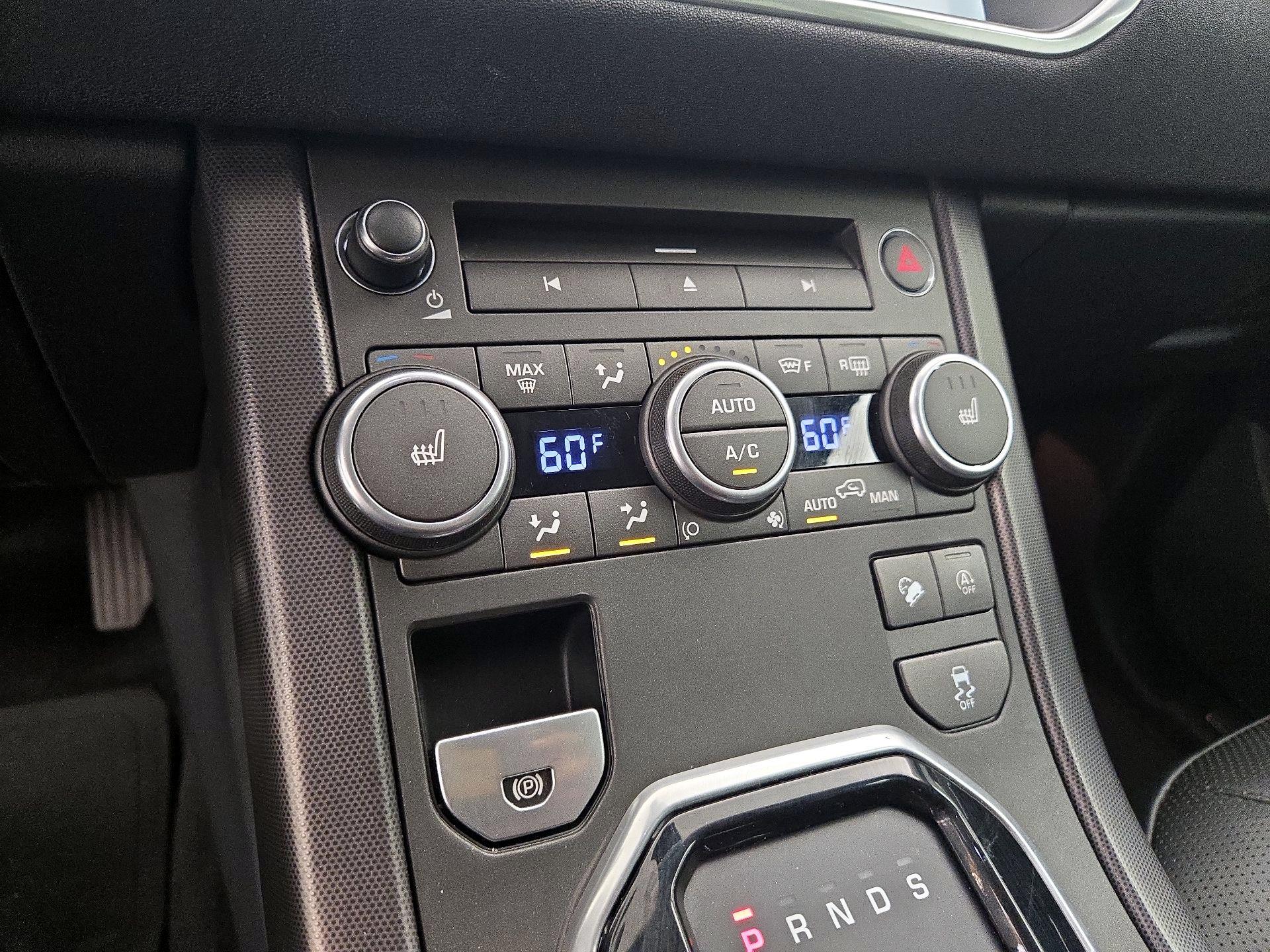 Thumbnail: 2019 Land Rover Range Rover Evoque - 16
