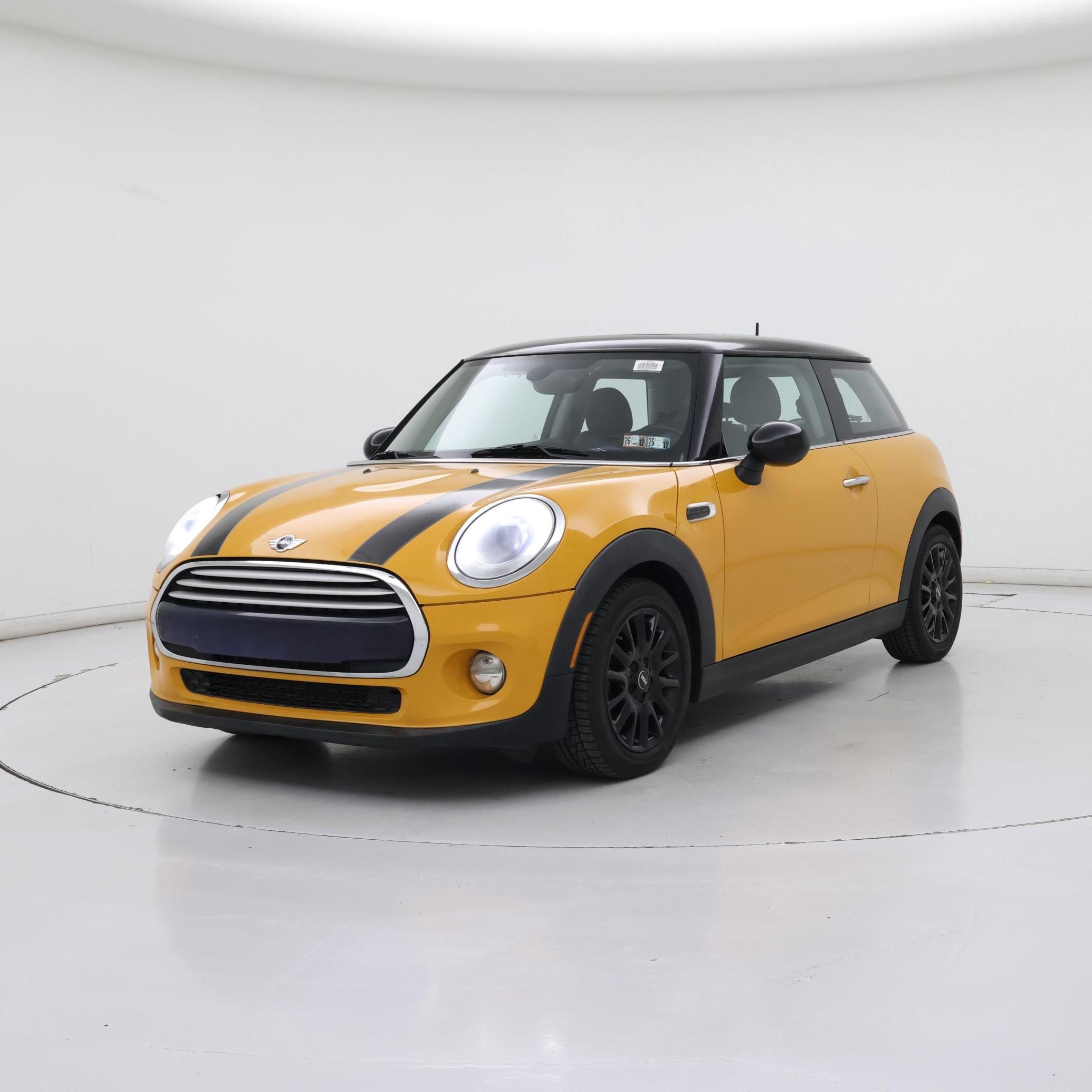 Thumbnail: 2015 MINI Cooper Hardtop - 4