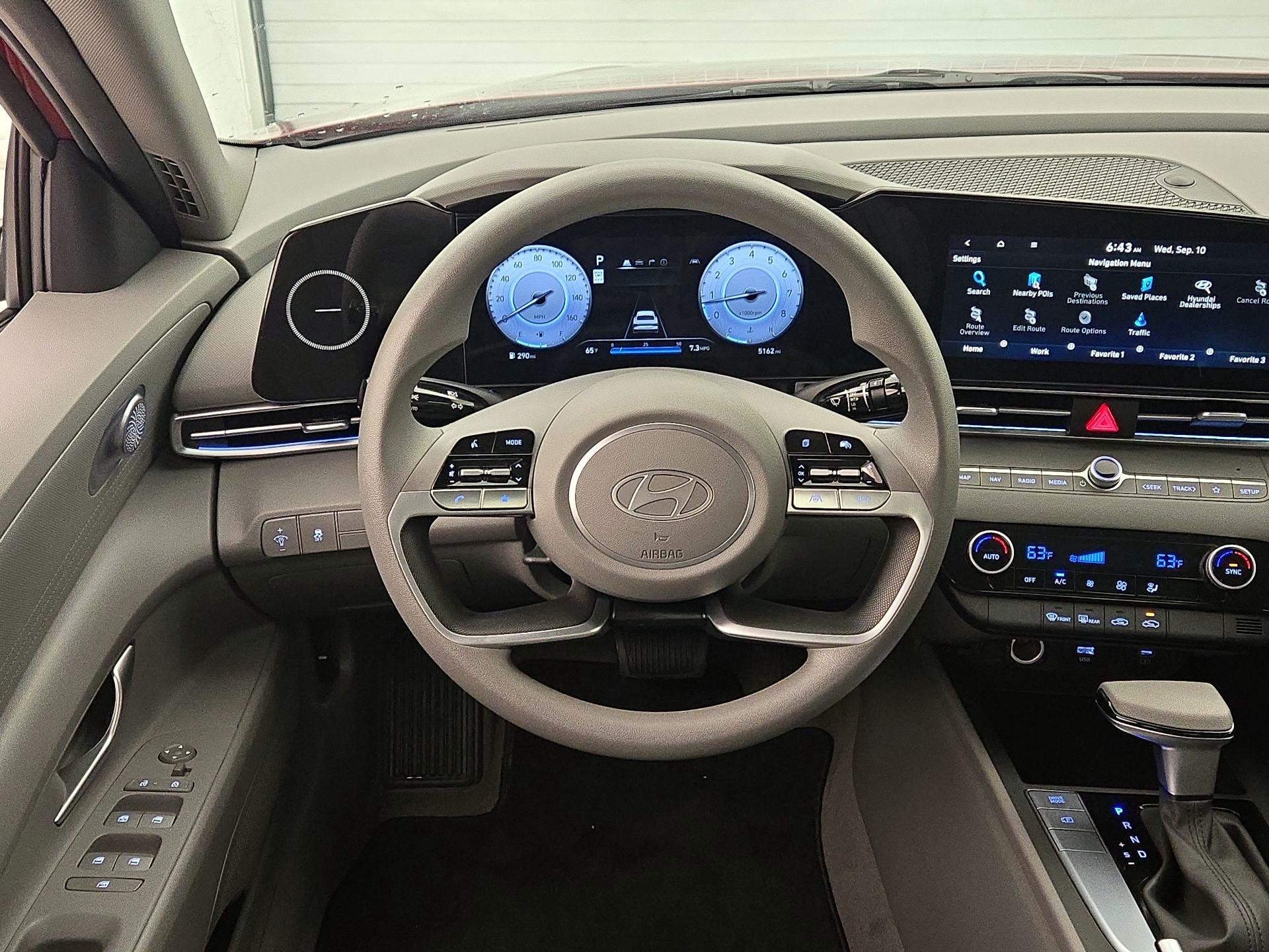 Thumbnail: 2024 Hyundai Elantra - 10