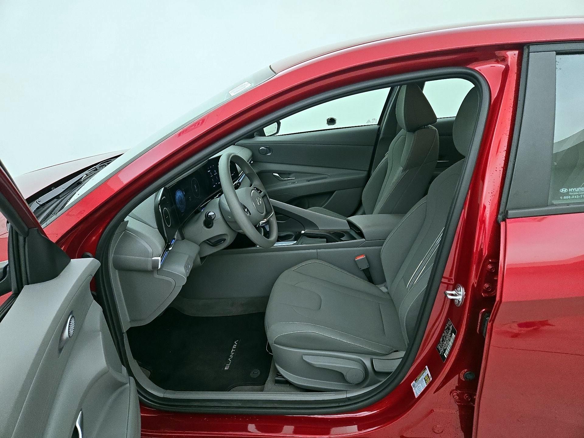 Thumbnail: 2024 Hyundai Elantra - 11