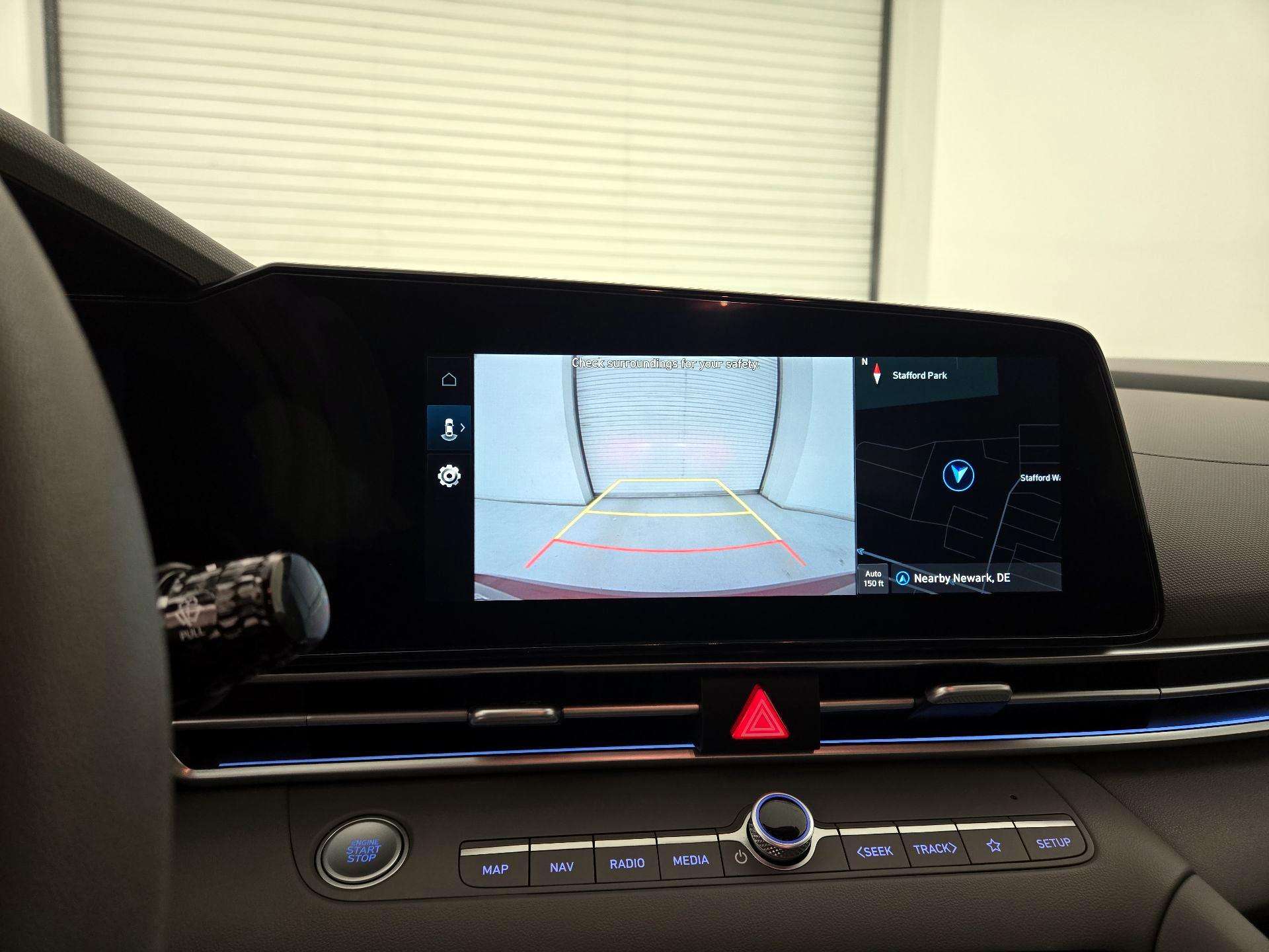 Thumbnail: 2024 Hyundai Elantra - 15