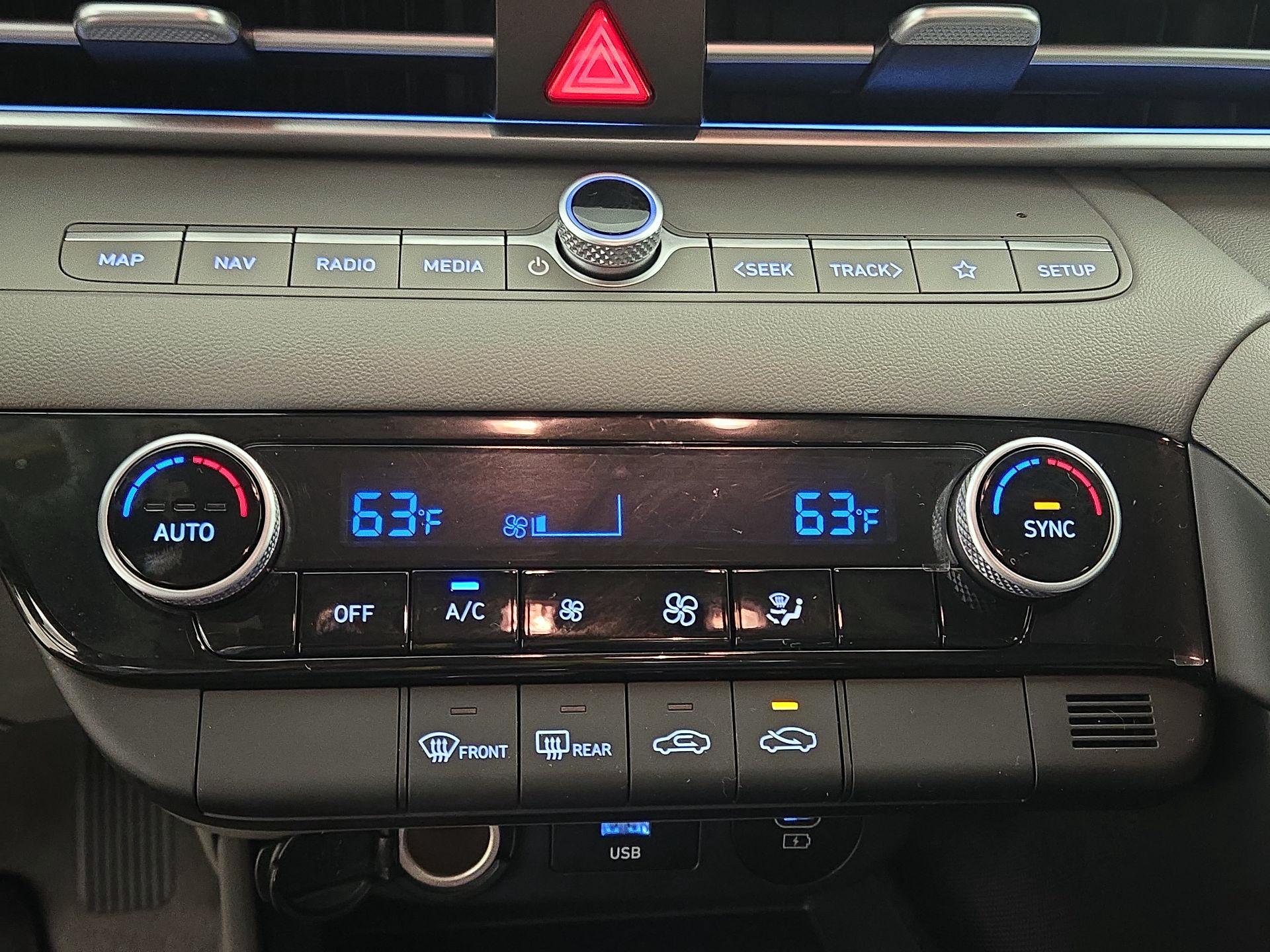 Thumbnail: 2024 Hyundai Elantra - 17