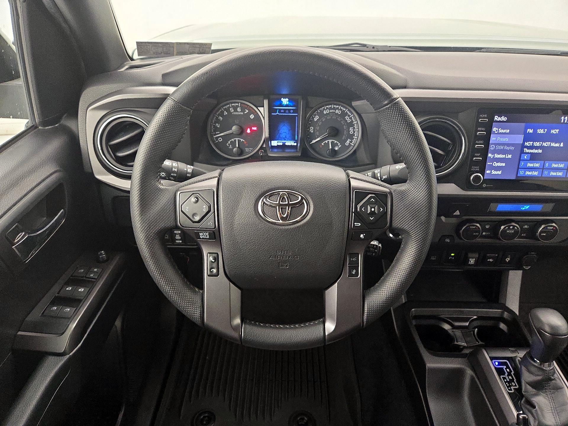 Thumbnail: 2022 Toyota Tacoma - 10