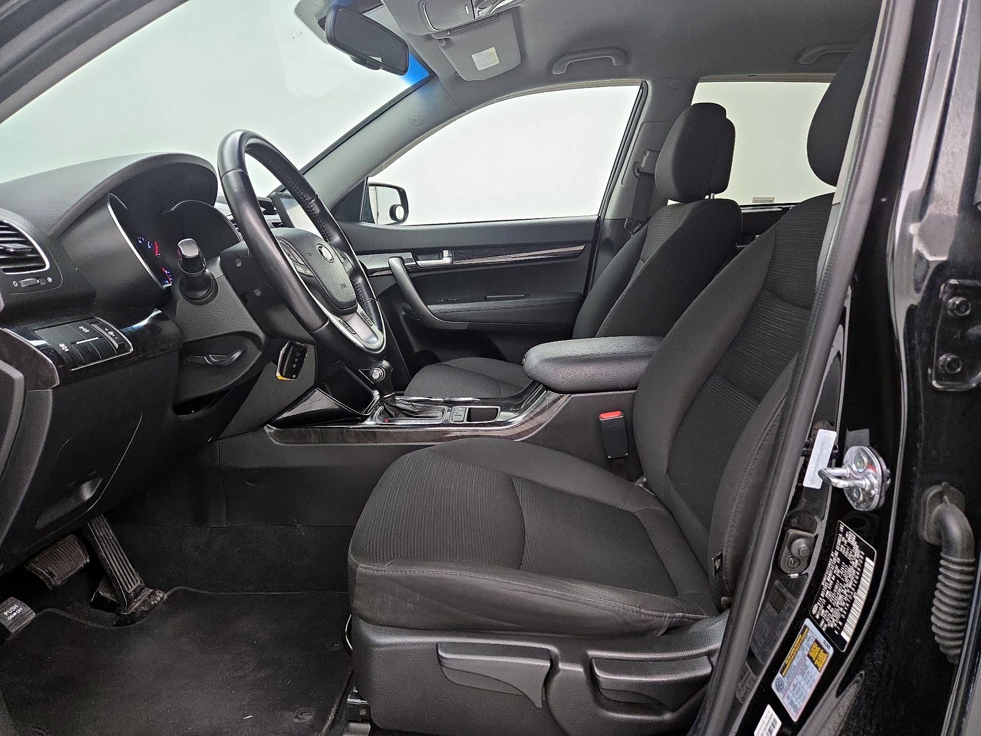 Thumbnail: 2014 Kia Sorento - 11