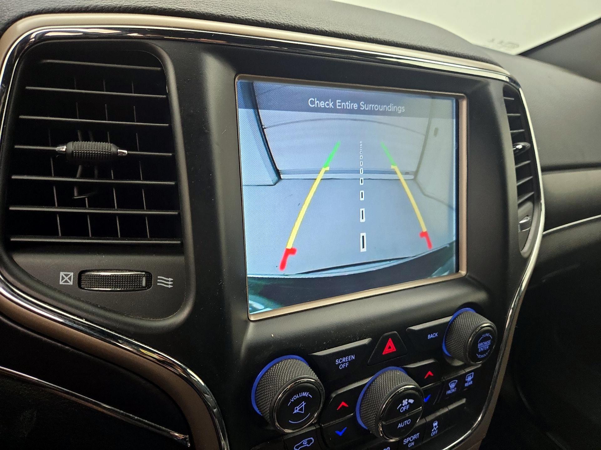 Thumbnail: 2017 Jeep Grand Cherokee - 14