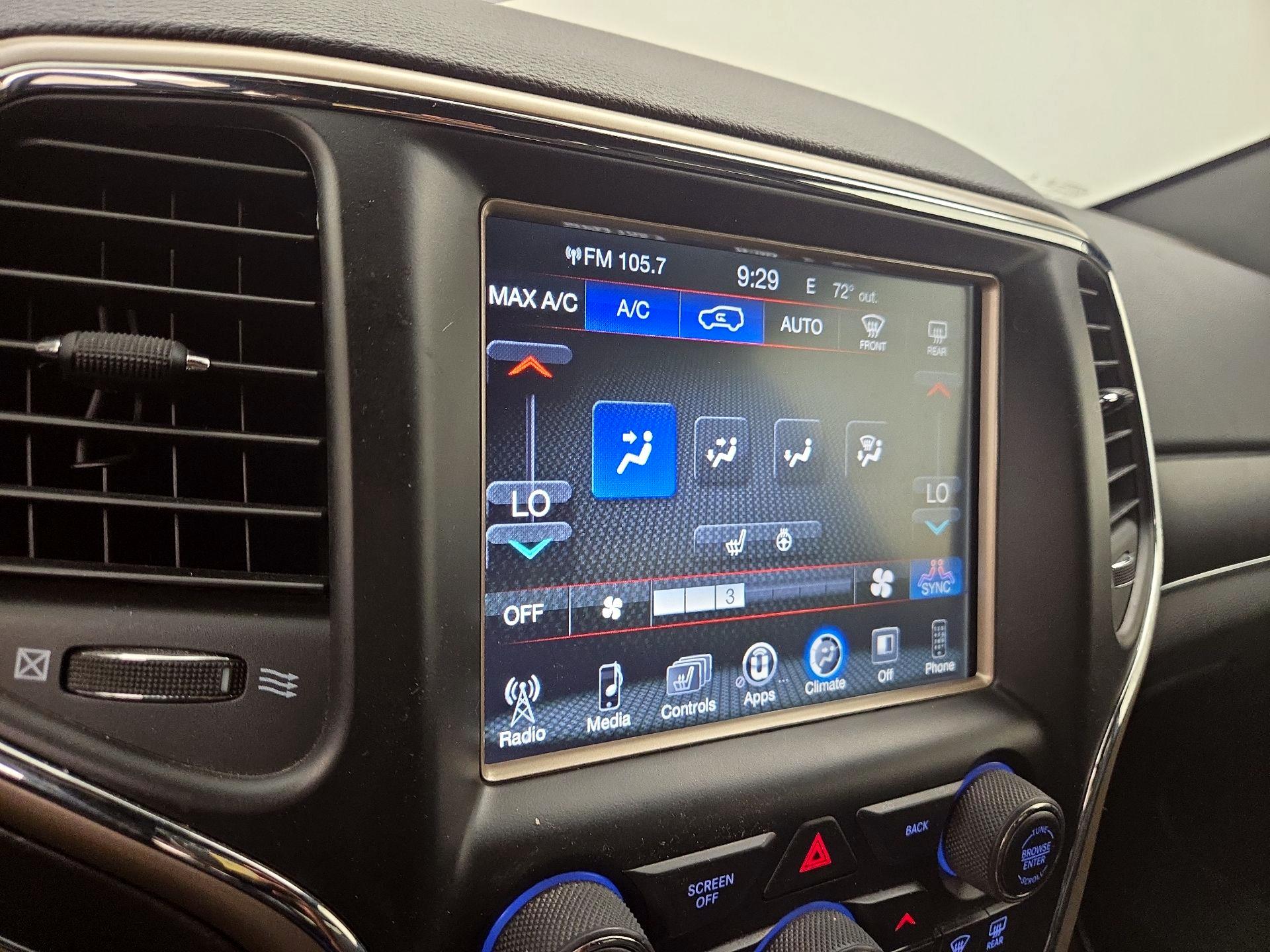 Thumbnail: 2017 Jeep Grand Cherokee - 15