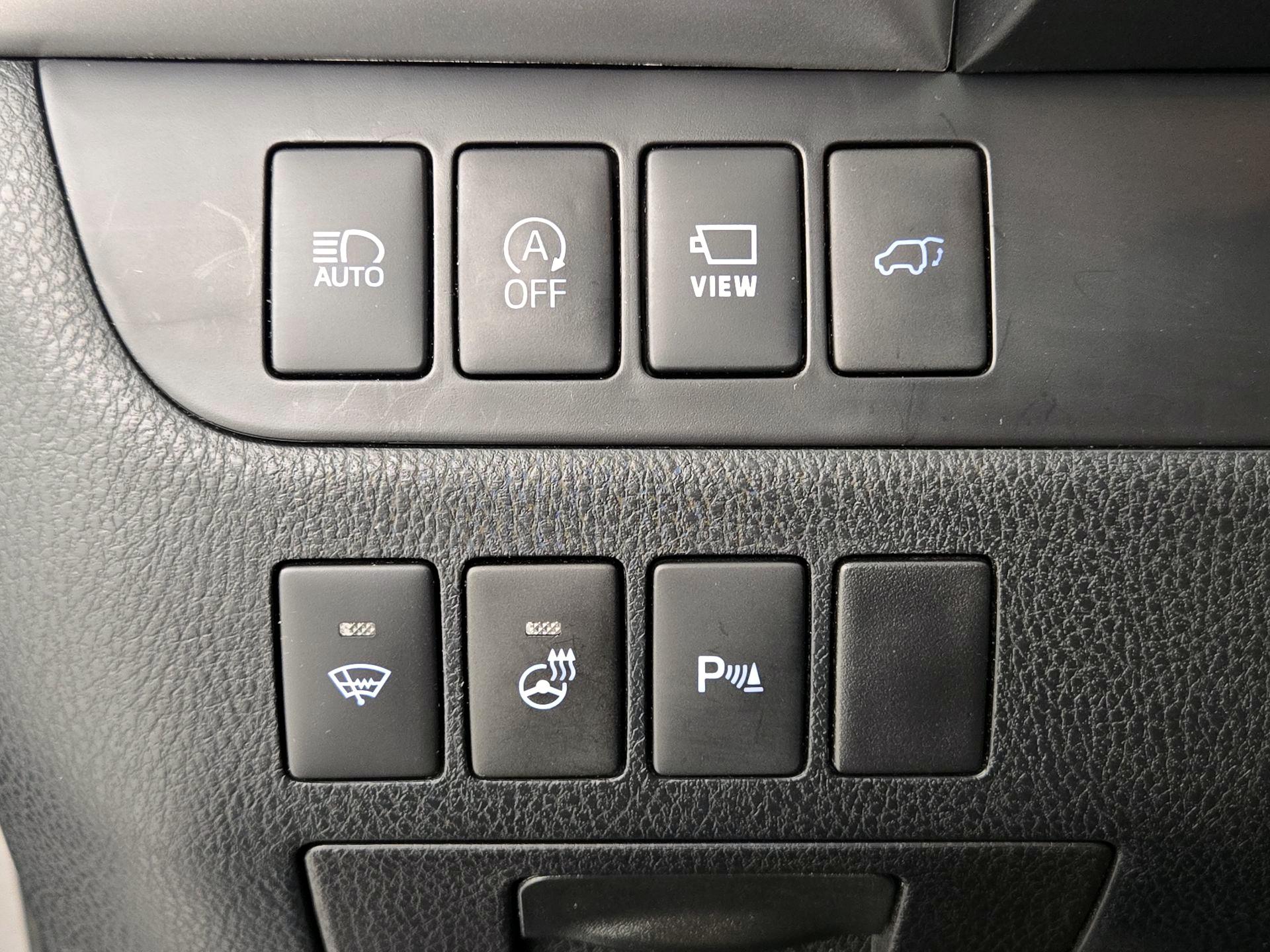 Thumbnail: 2017 Toyota Highlander - 13