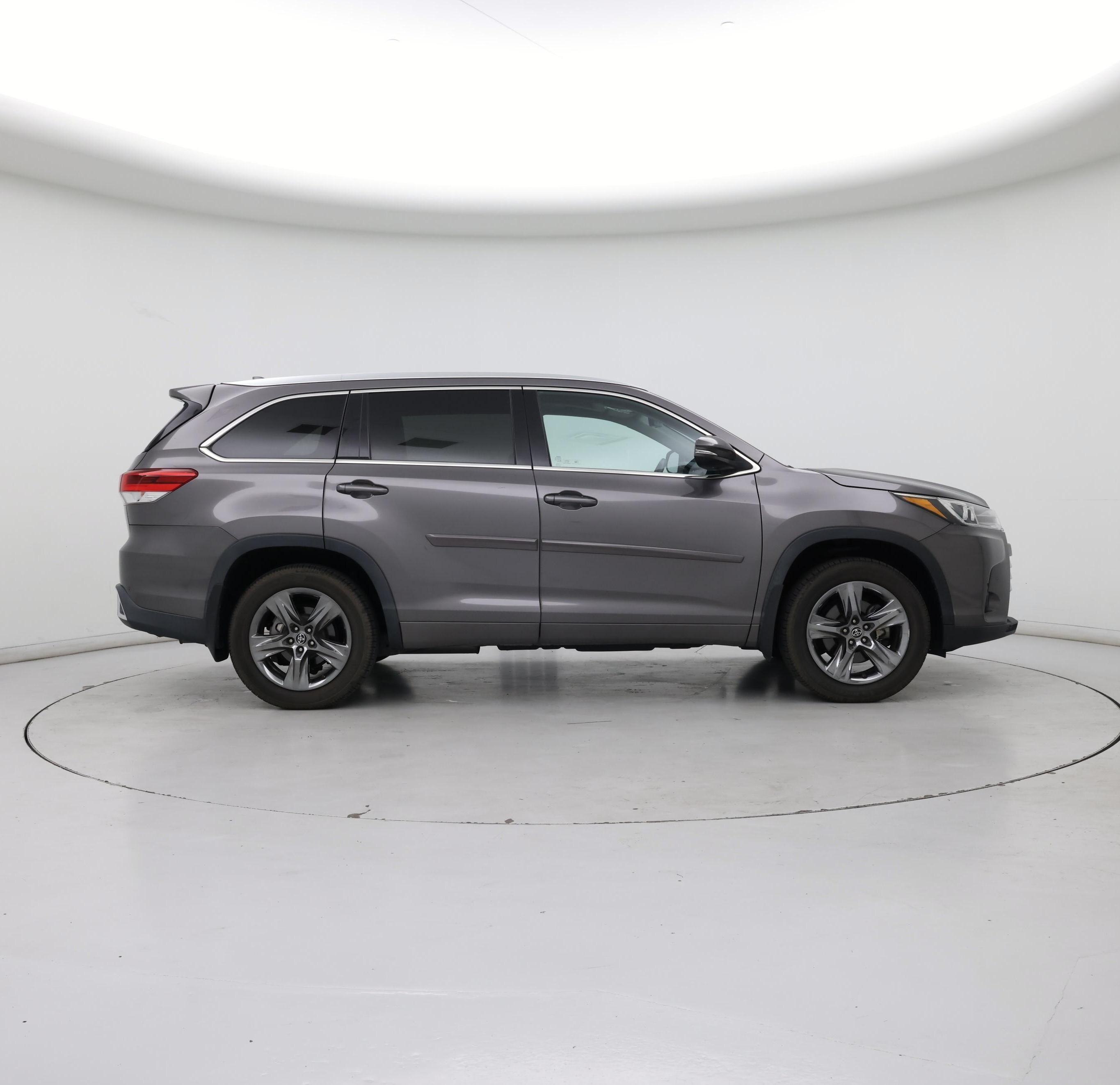 Thumbnail: 2017 Toyota Highlander - 7