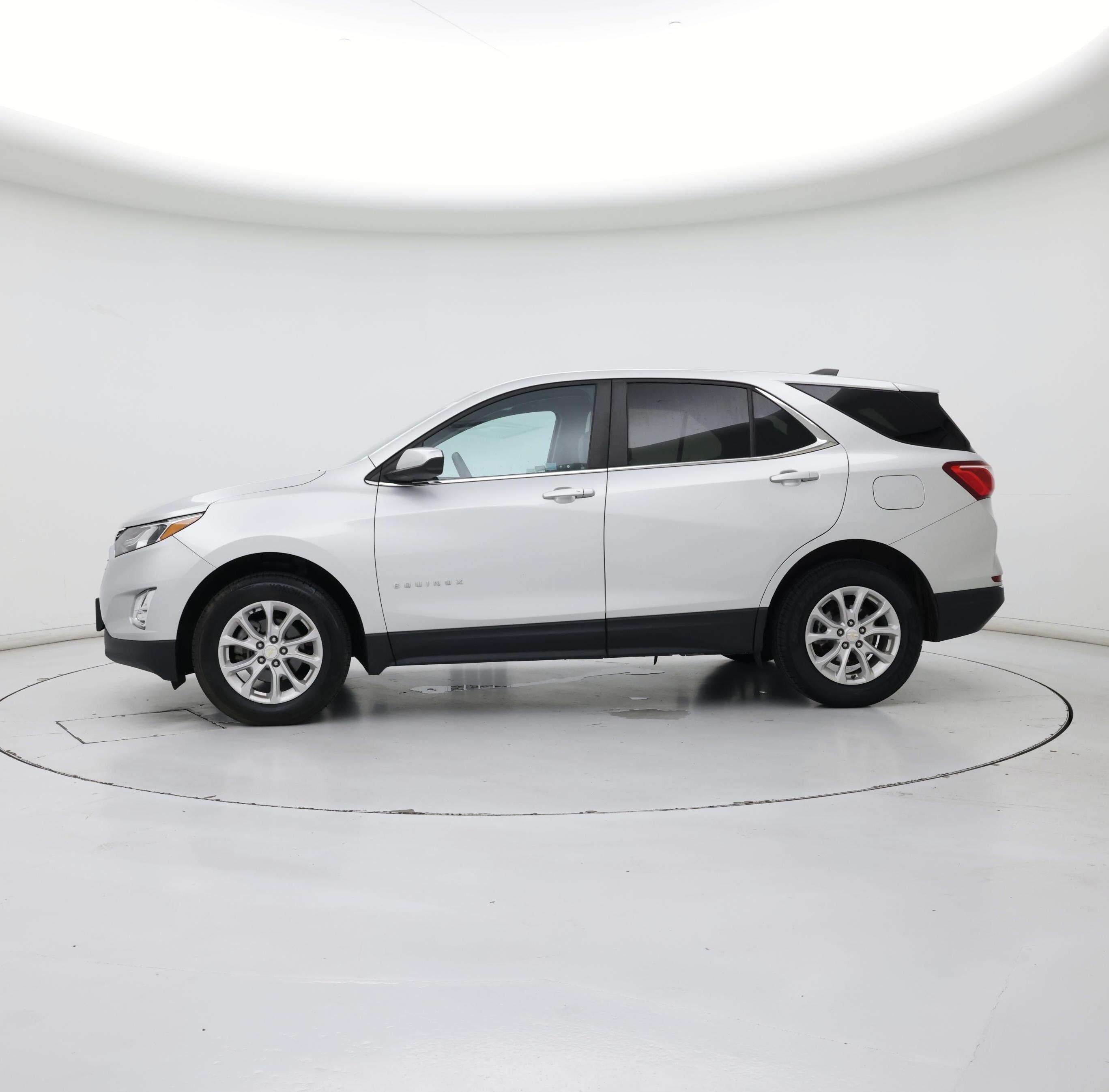 Thumbnail: 2021 Chevrolet Equinox - 3