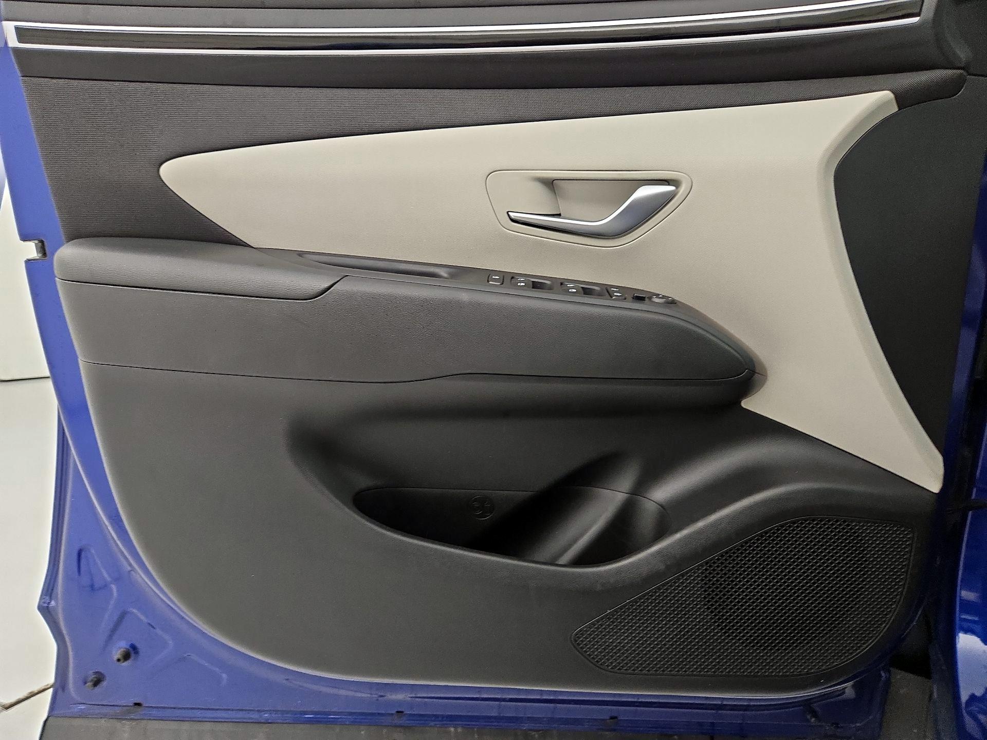 Thumbnail: 2023 Hyundai Tucson - 12