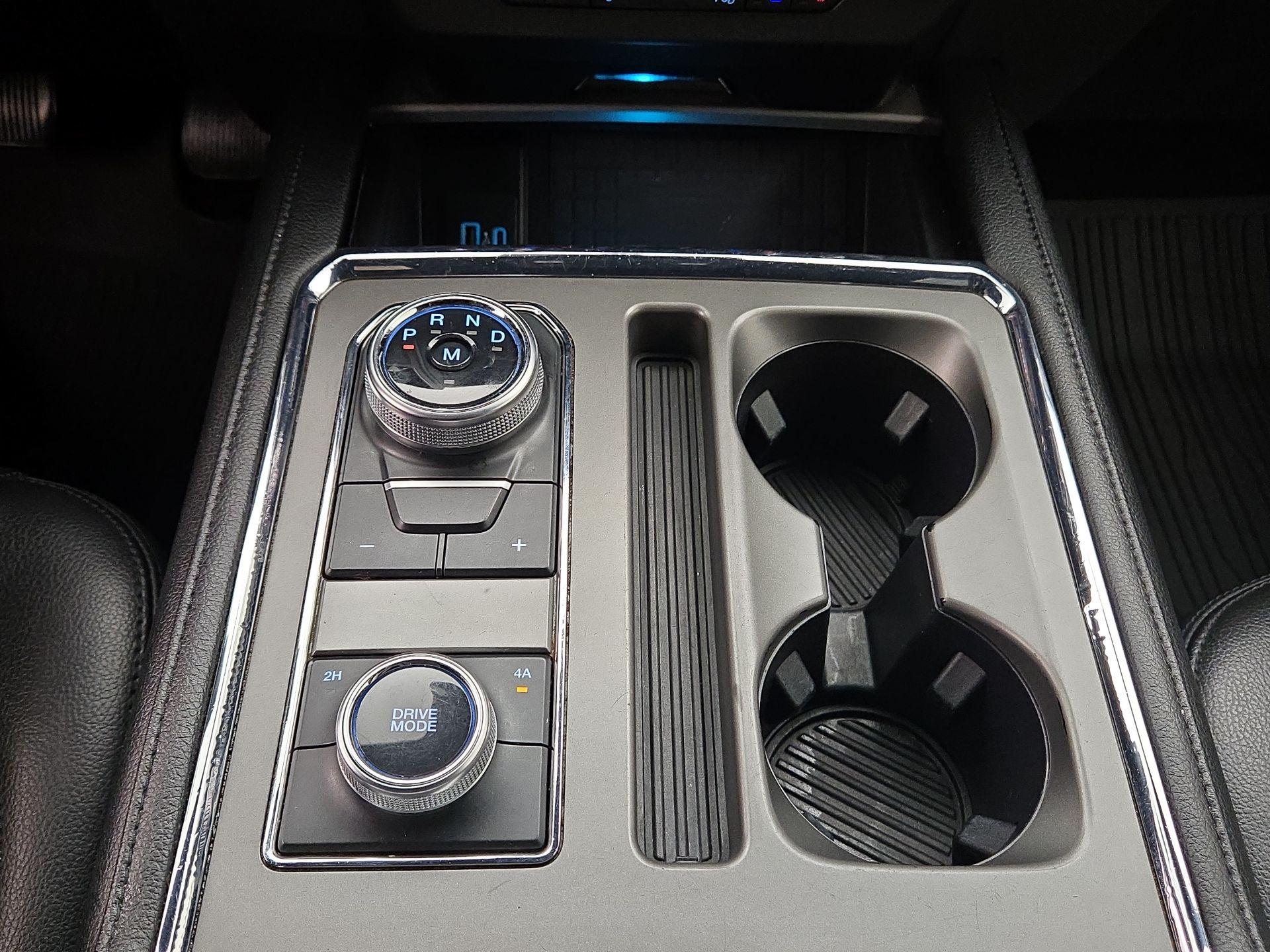 Thumbnail: 2020 Ford Expedition - 17