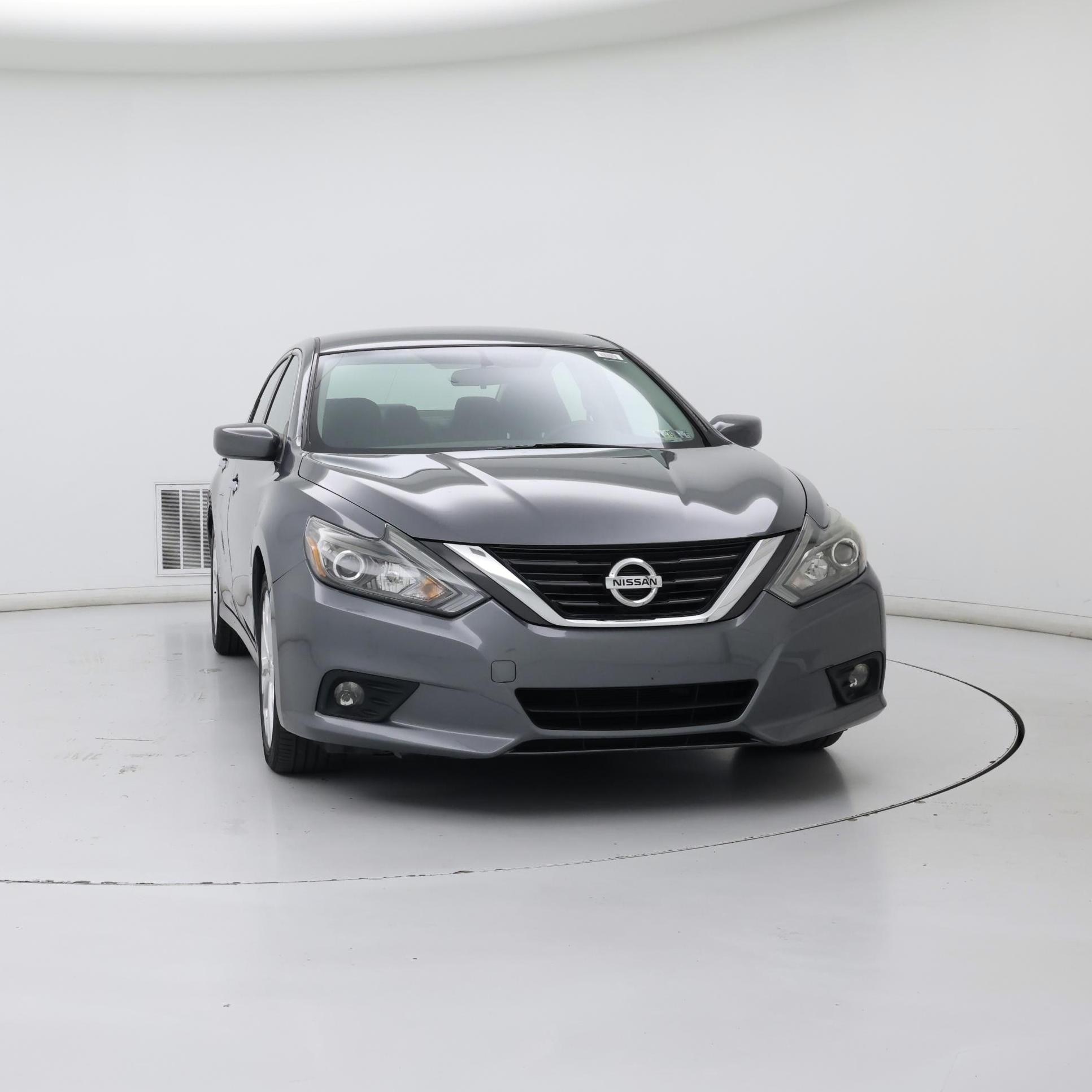 Thumbnail: 2016 Nissan Altima - 5