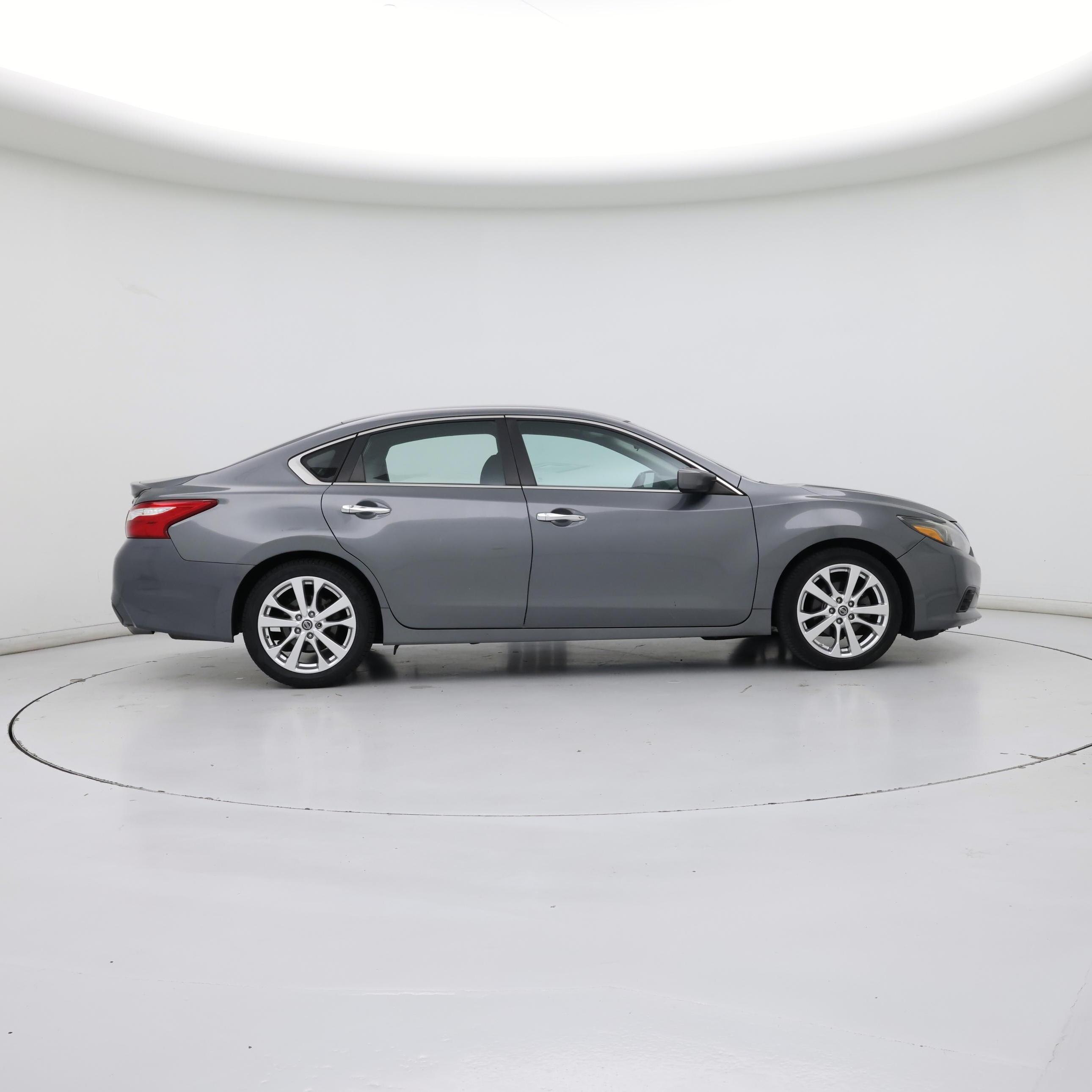 Thumbnail: 2016 Nissan Altima - 7