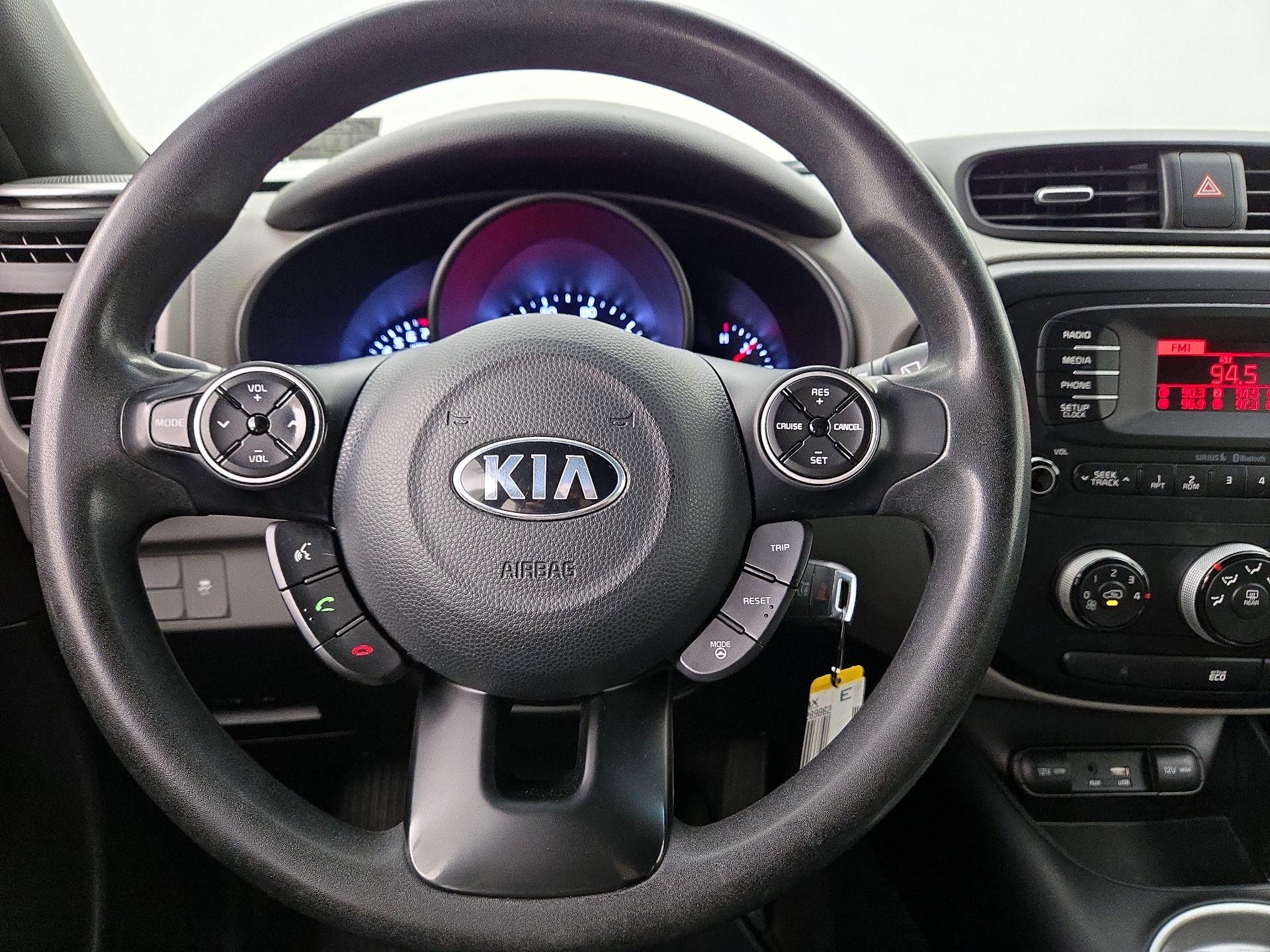 Thumbnail: 2016 Kia Soul - 10