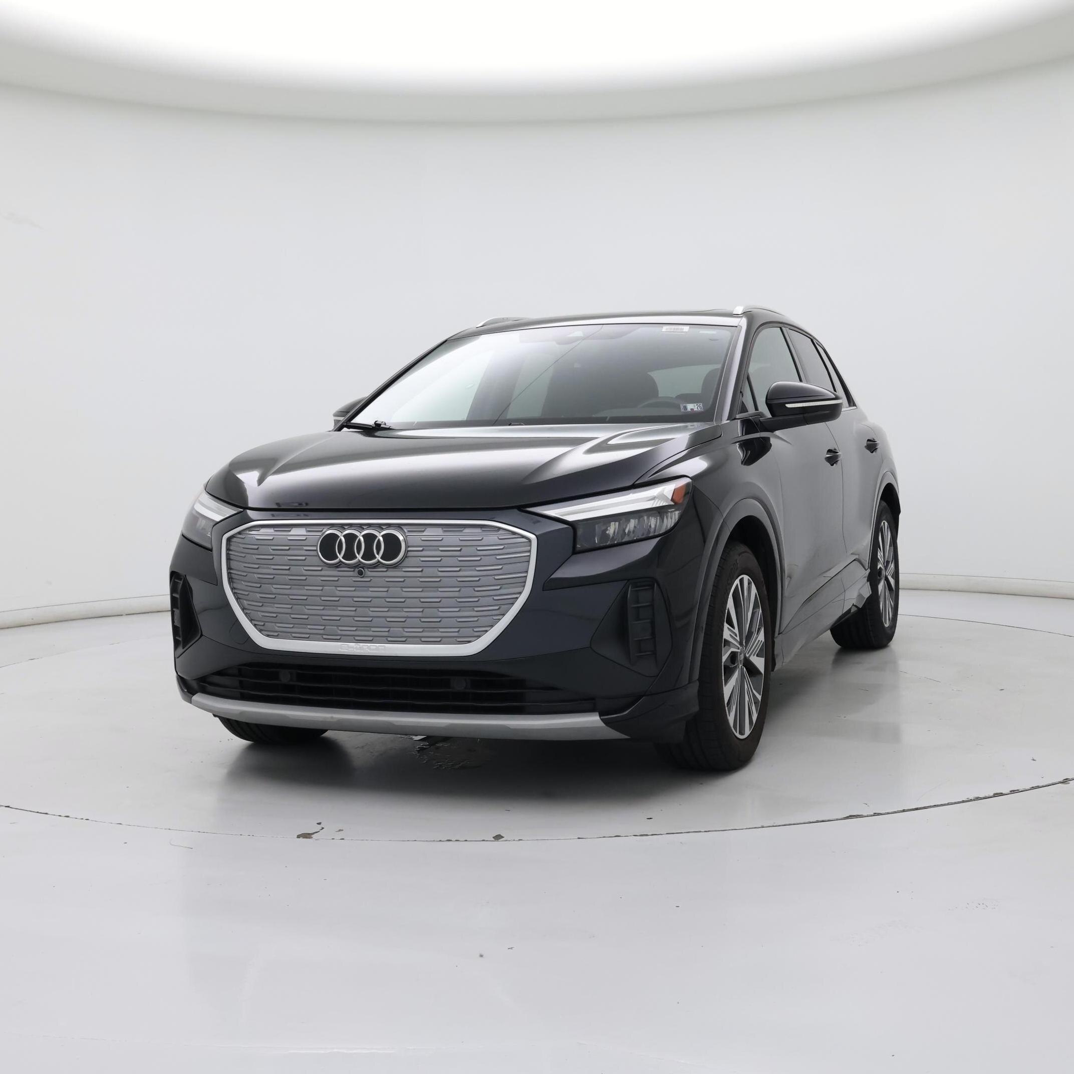Thumbnail: 2023 Audi Q4 e-tron - 4