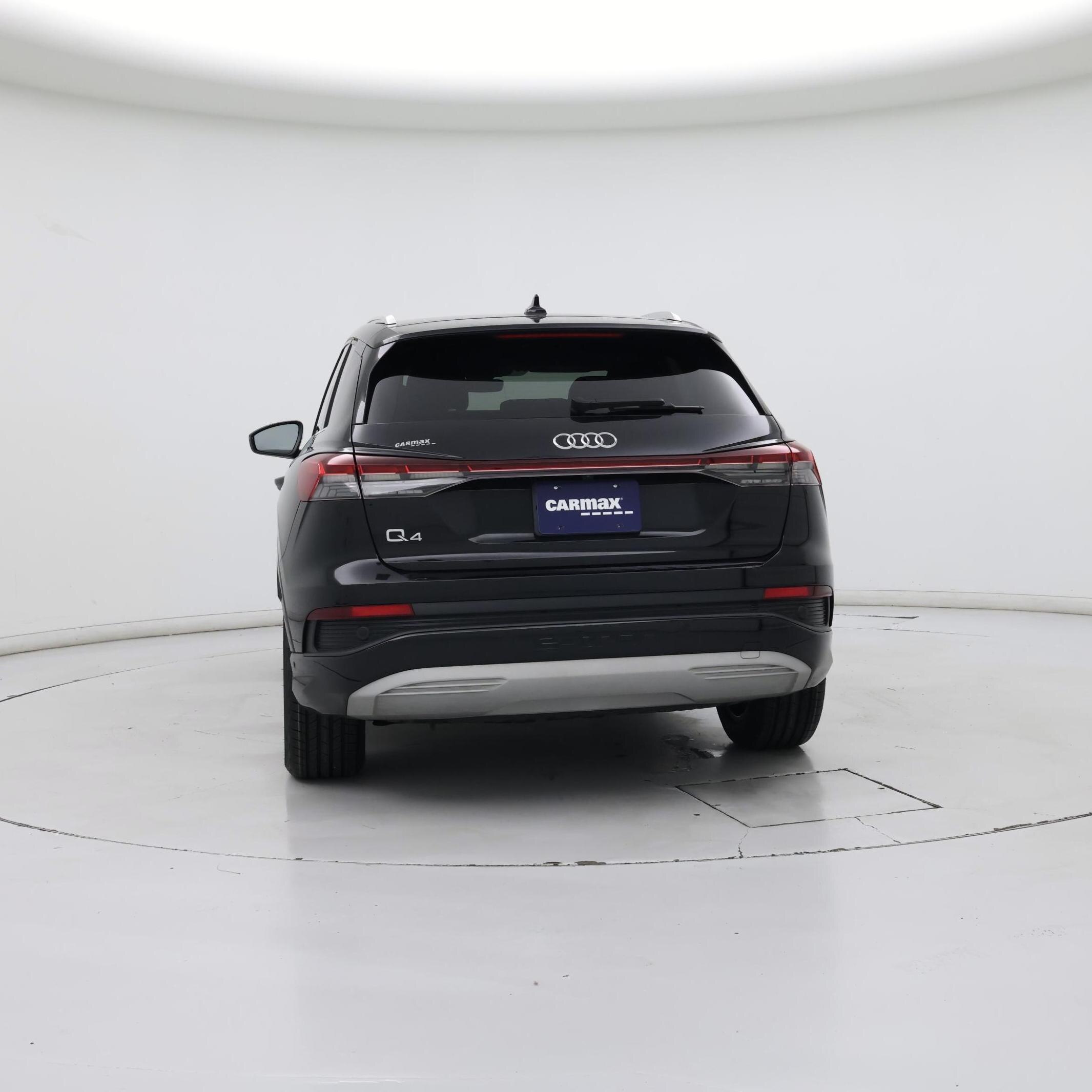 Thumbnail: 2023 Audi Q4 e-tron - 6