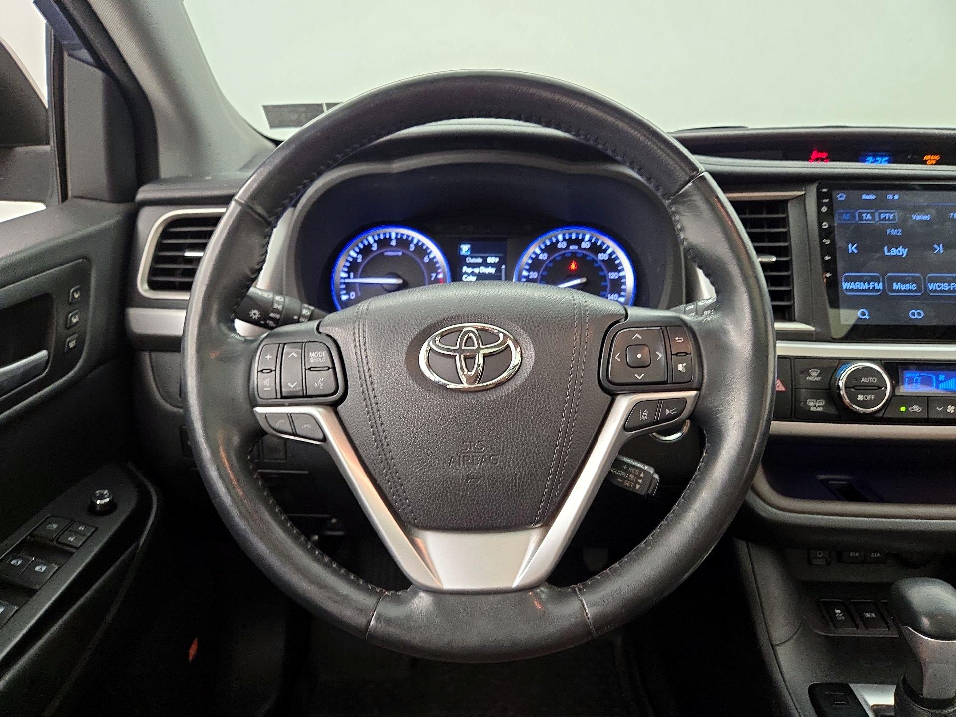 Thumbnail: 2018 Toyota Highlander - 10