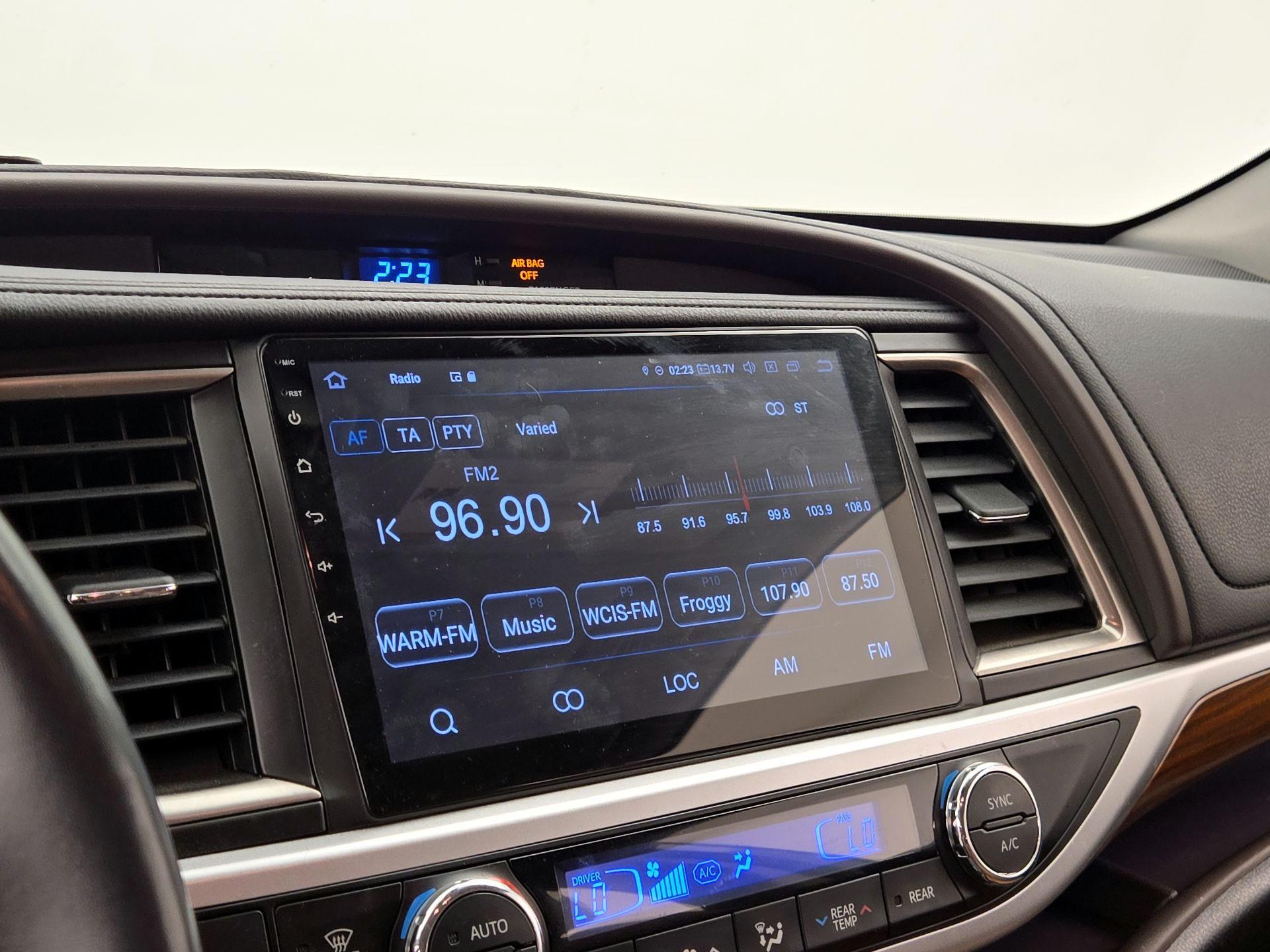 Thumbnail: 2018 Toyota Highlander - 15