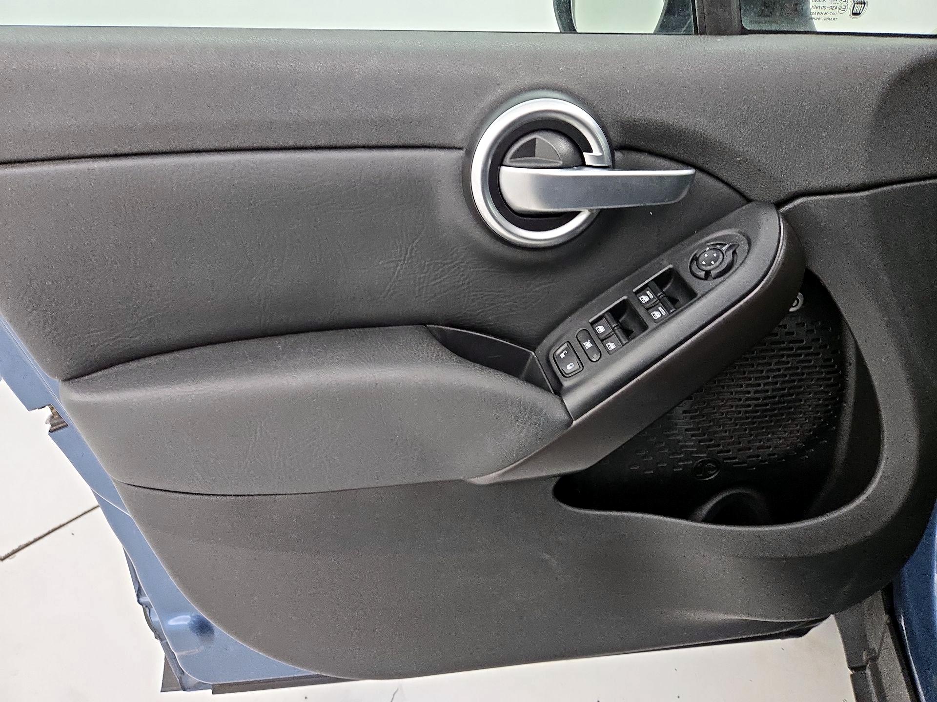 Thumbnail: 2018 Fiat 500X - 12