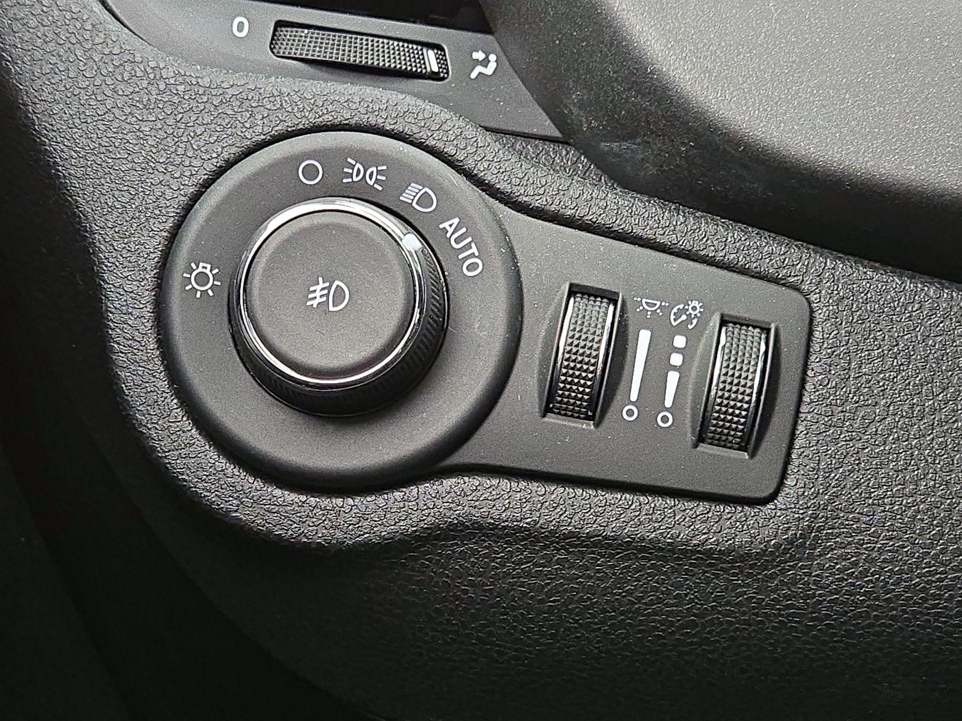 Thumbnail: 2018 Fiat 500X - 13