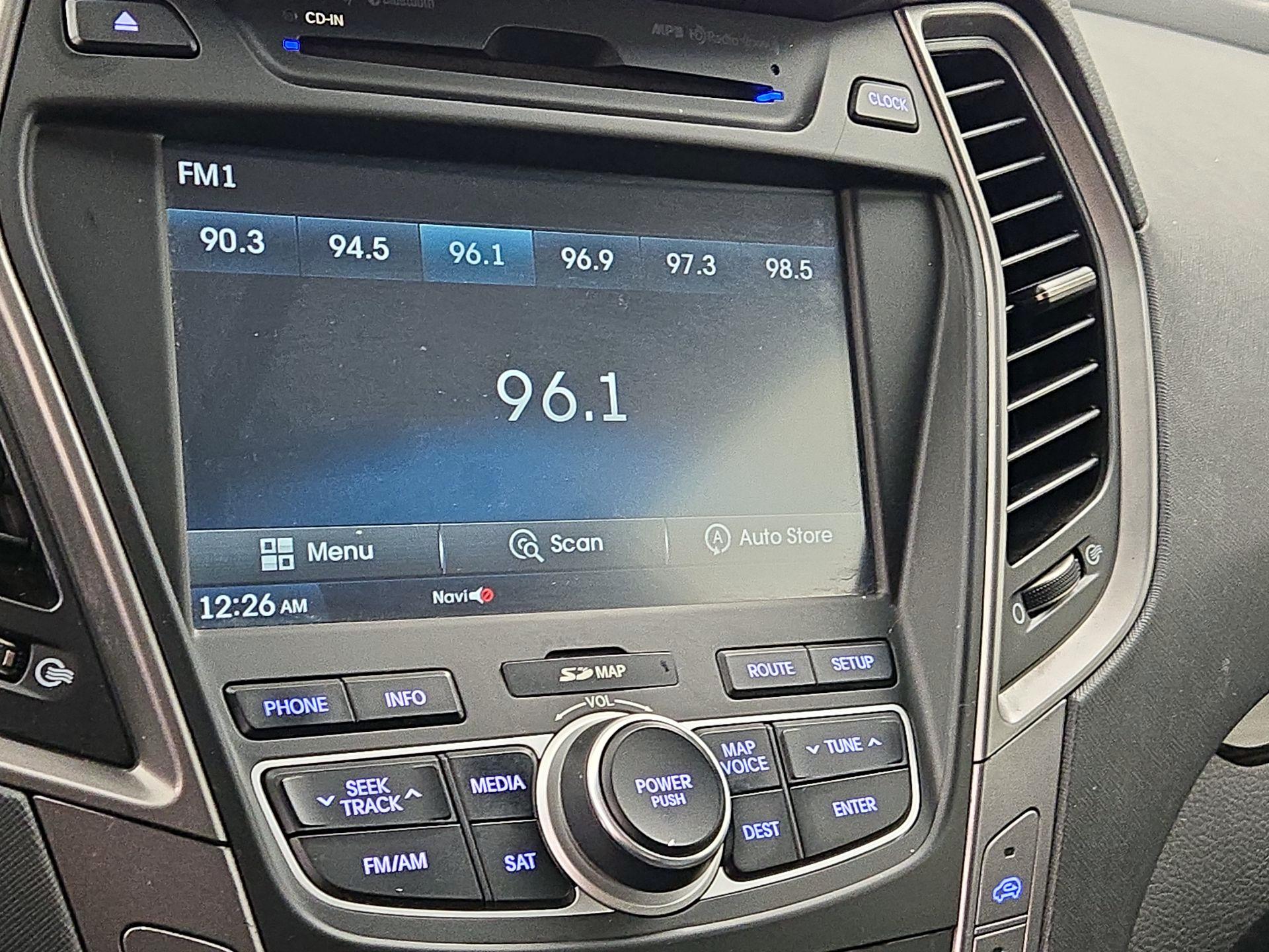 Thumbnail: 2014 Hyundai Santa Fe - 15