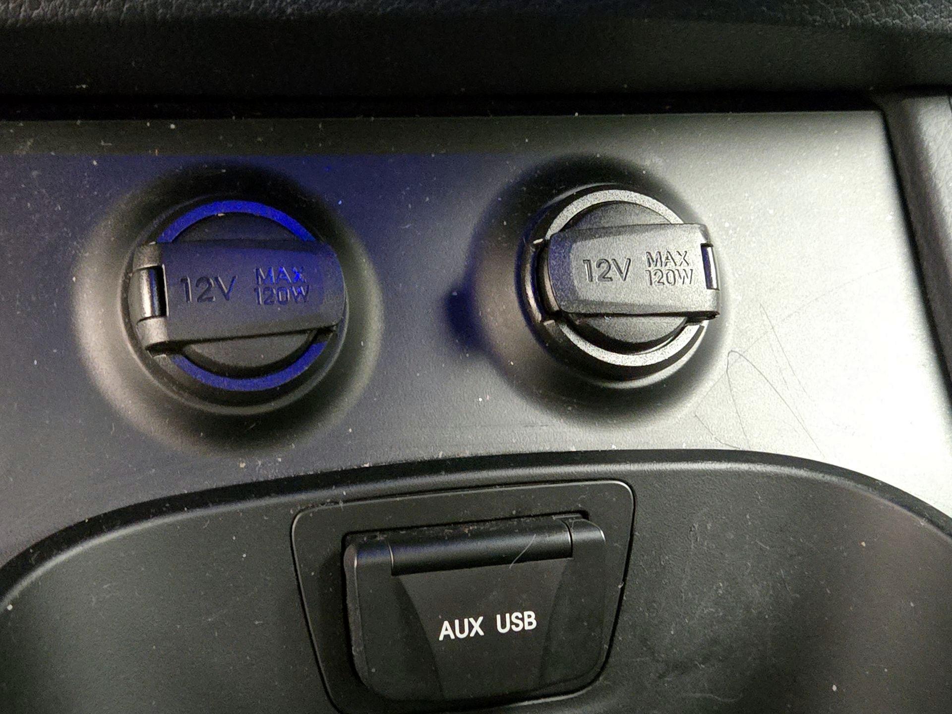 Thumbnail: 2014 Hyundai Santa Fe - 18