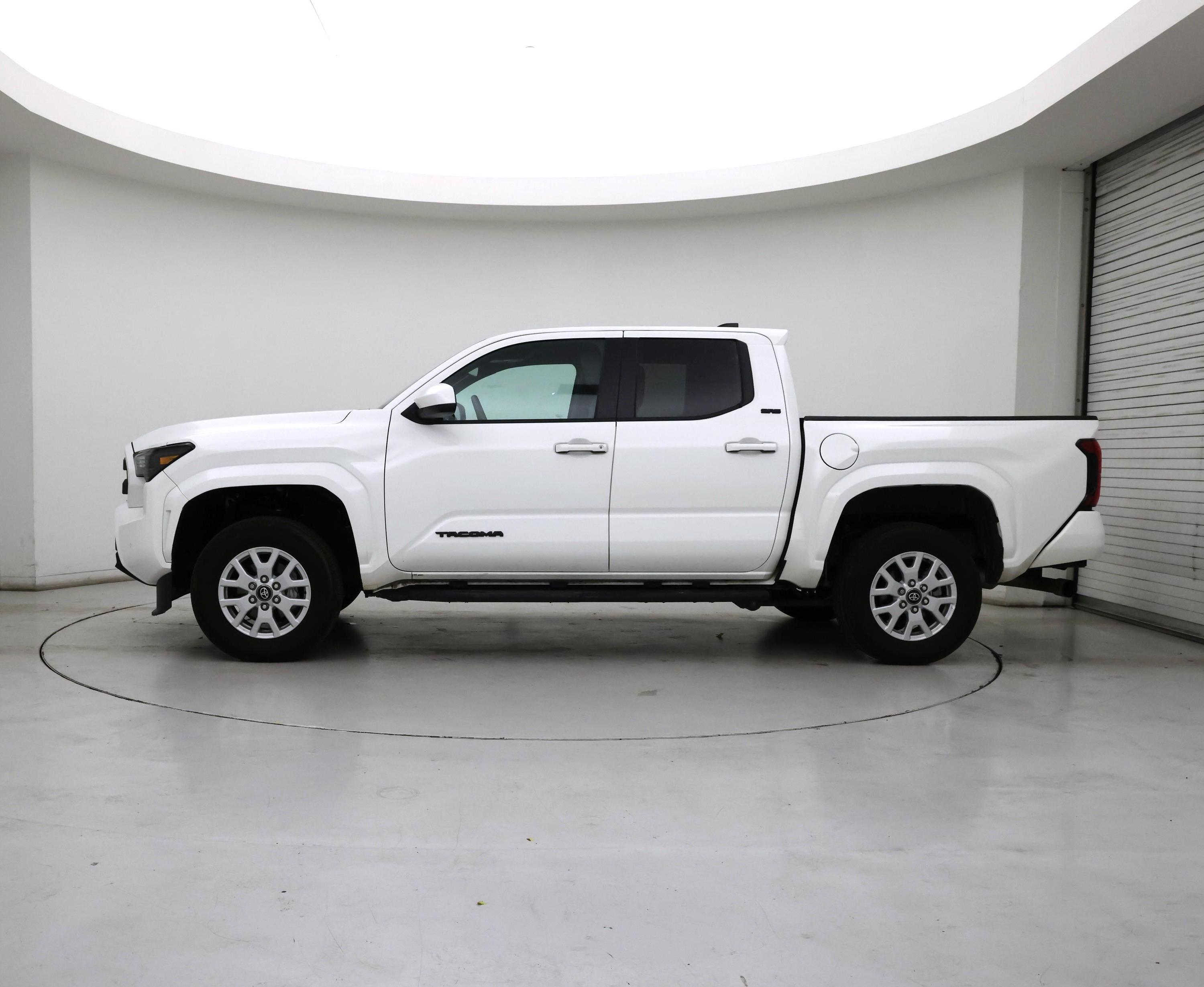 Thumbnail: 2024 Toyota Tacoma - 3