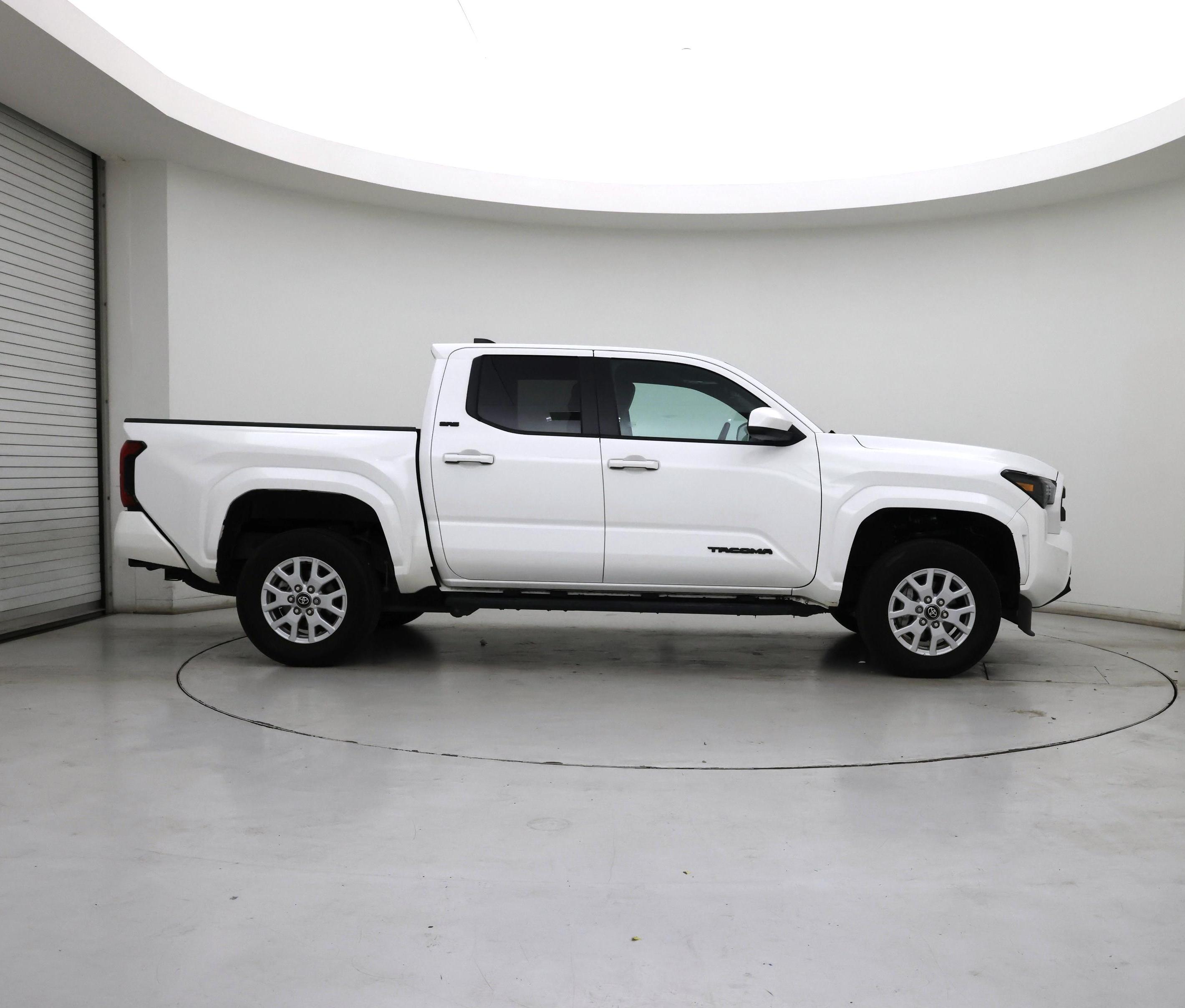 Thumbnail: 2024 Toyota Tacoma - 7