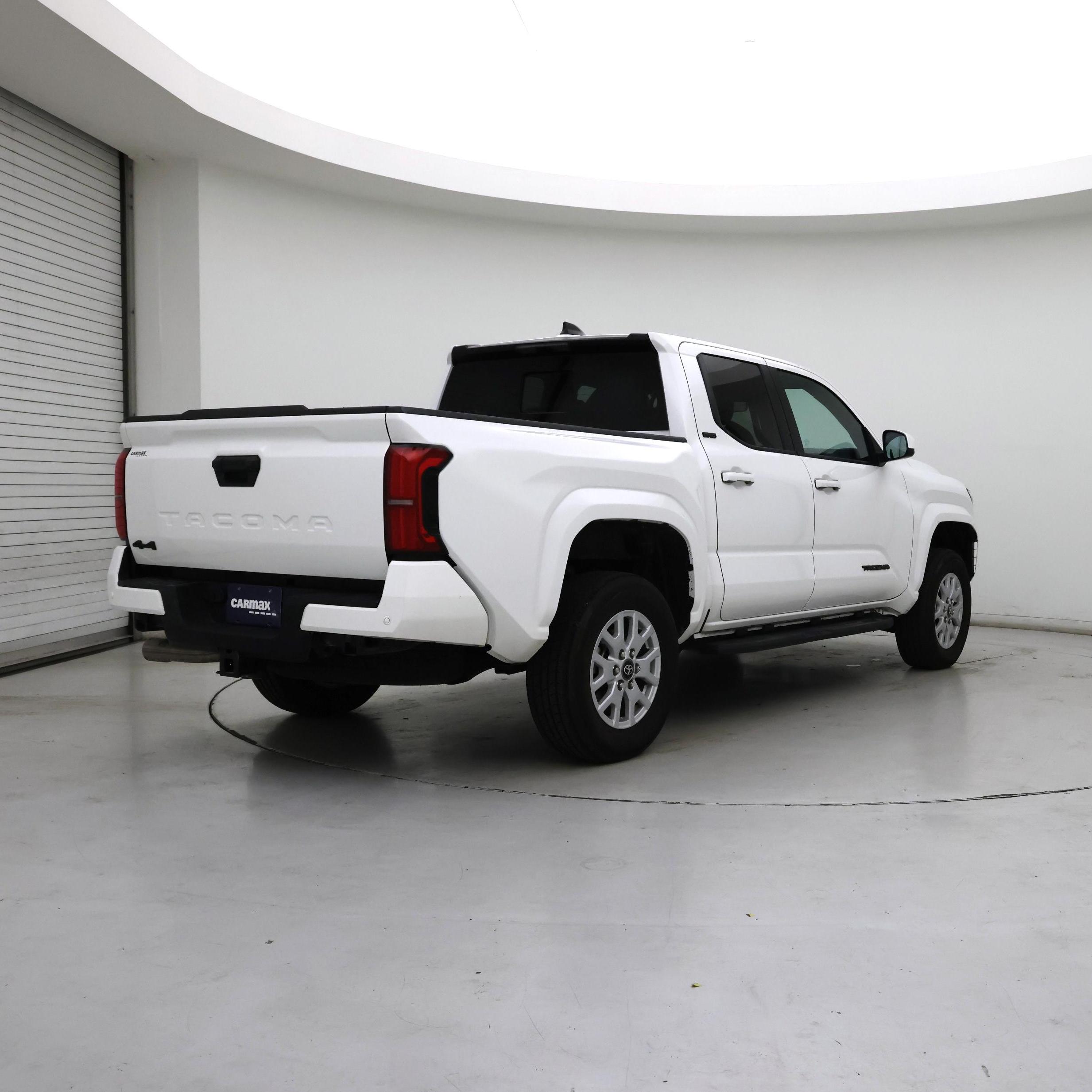 Thumbnail: 2024 Toyota Tacoma - 8