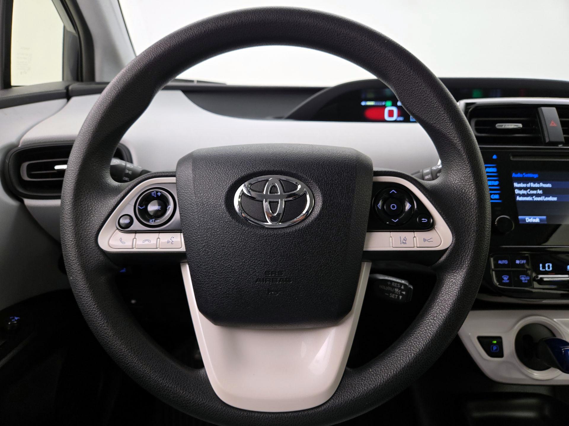 Thumbnail: 2018 Toyota Prius - 10