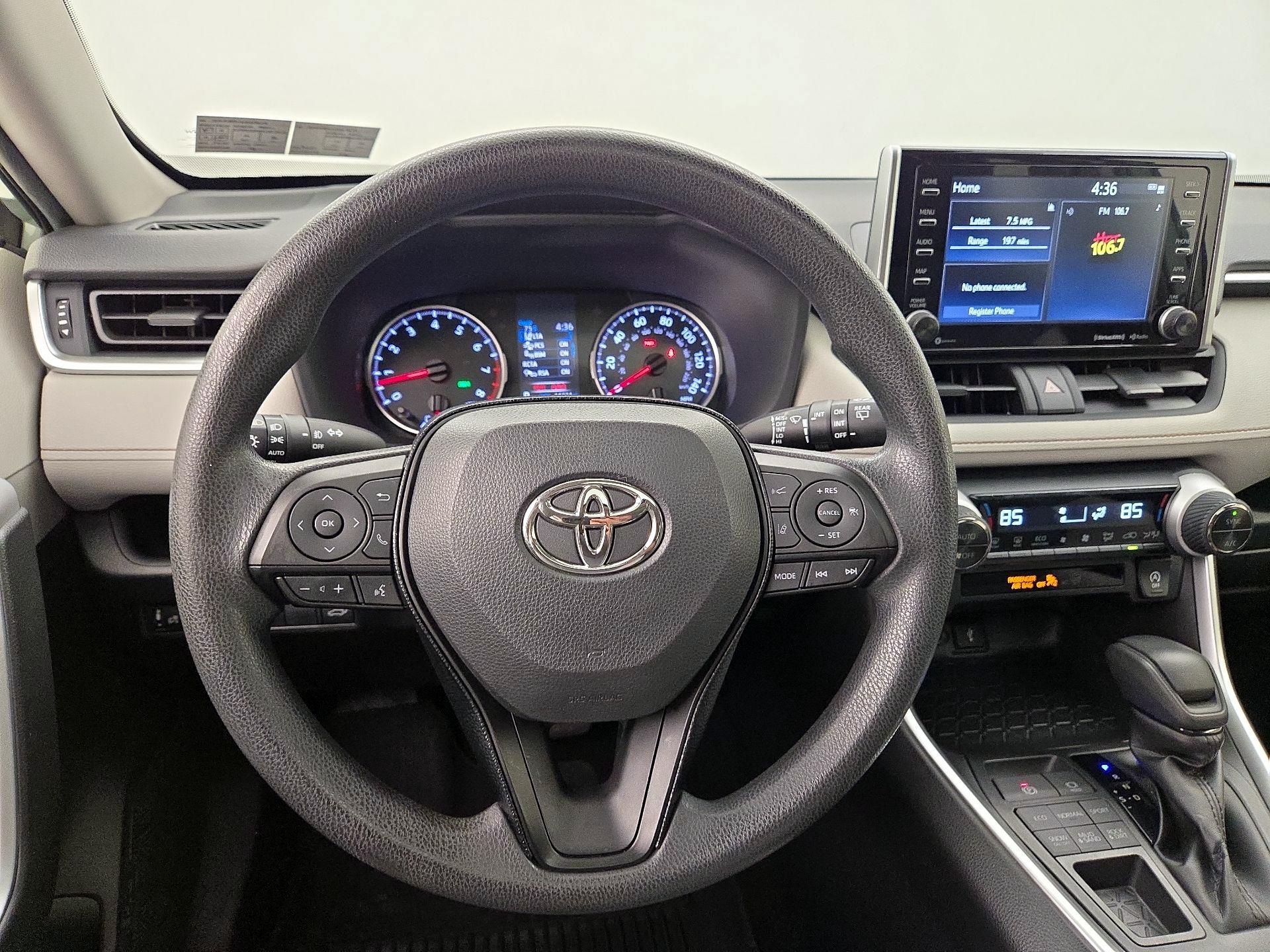 Thumbnail: 2020 Toyota RAV4 - 10
