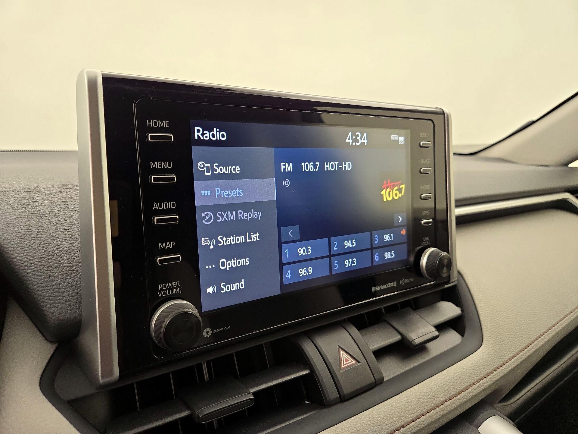 Thumbnail: 2020 Toyota RAV4 - 15