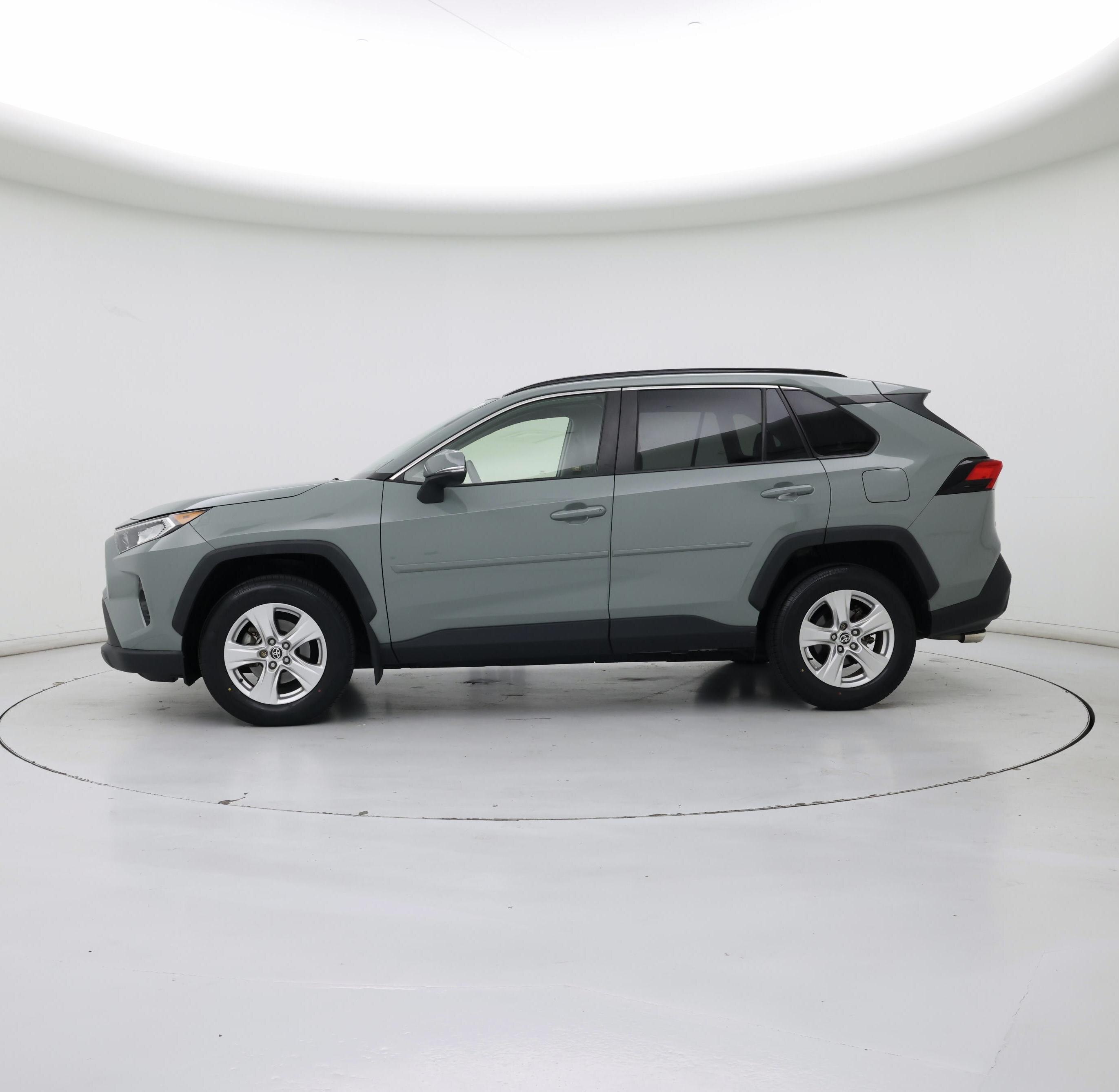 Thumbnail: 2020 Toyota RAV4 - 3