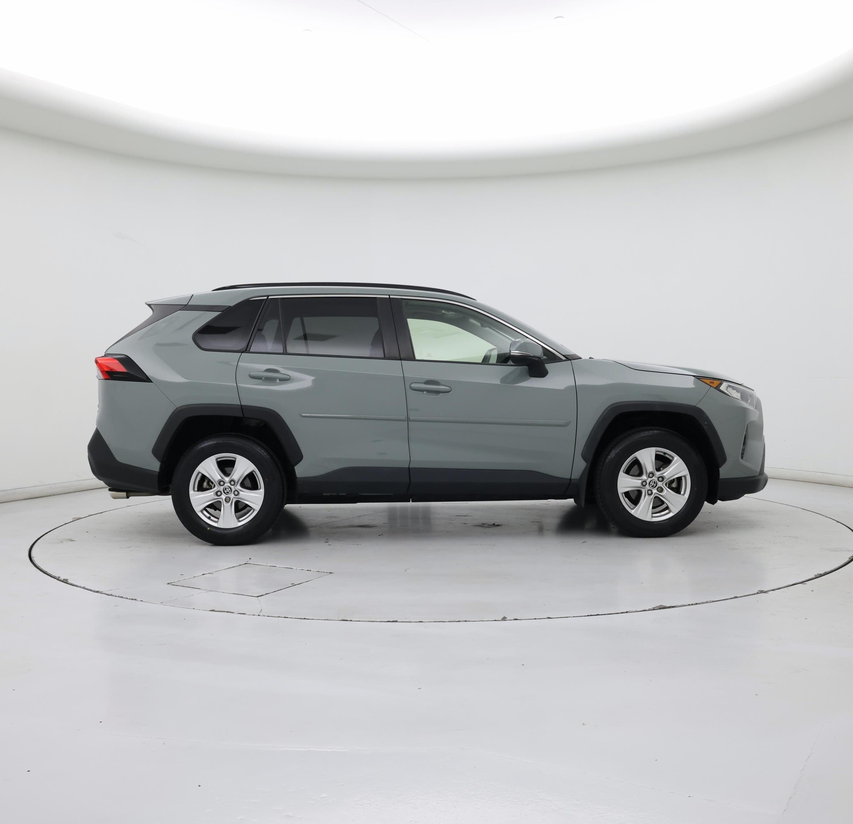 Thumbnail: 2020 Toyota RAV4 - 7