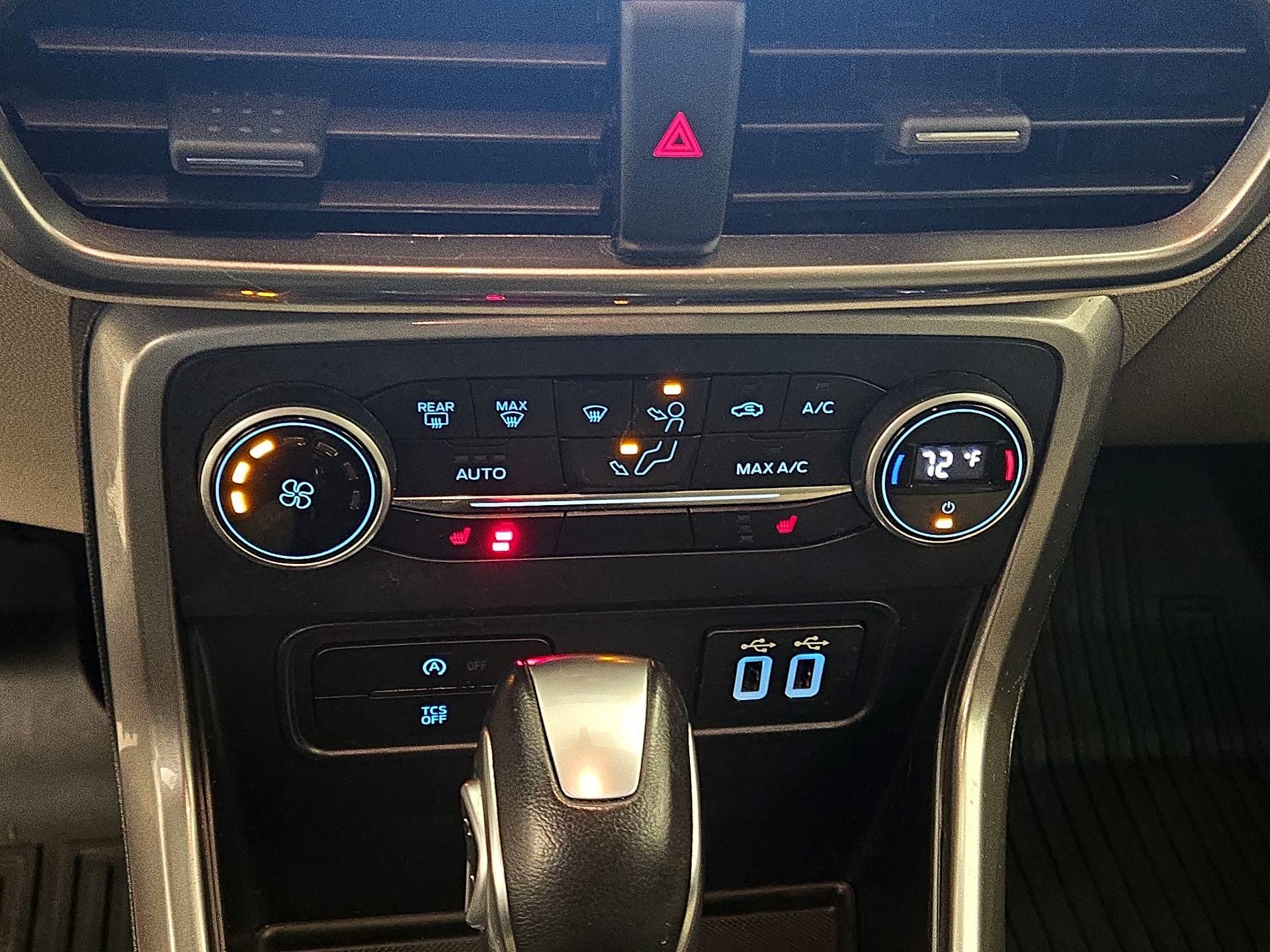 Thumbnail: 2018 Ford EcoSport - 16