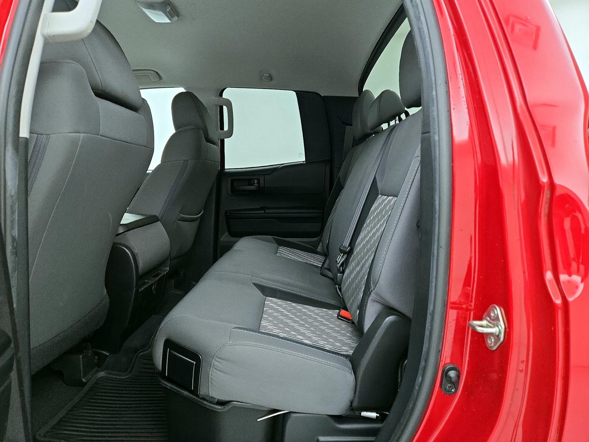 Thumbnail: 2021 Toyota Tundra - 19