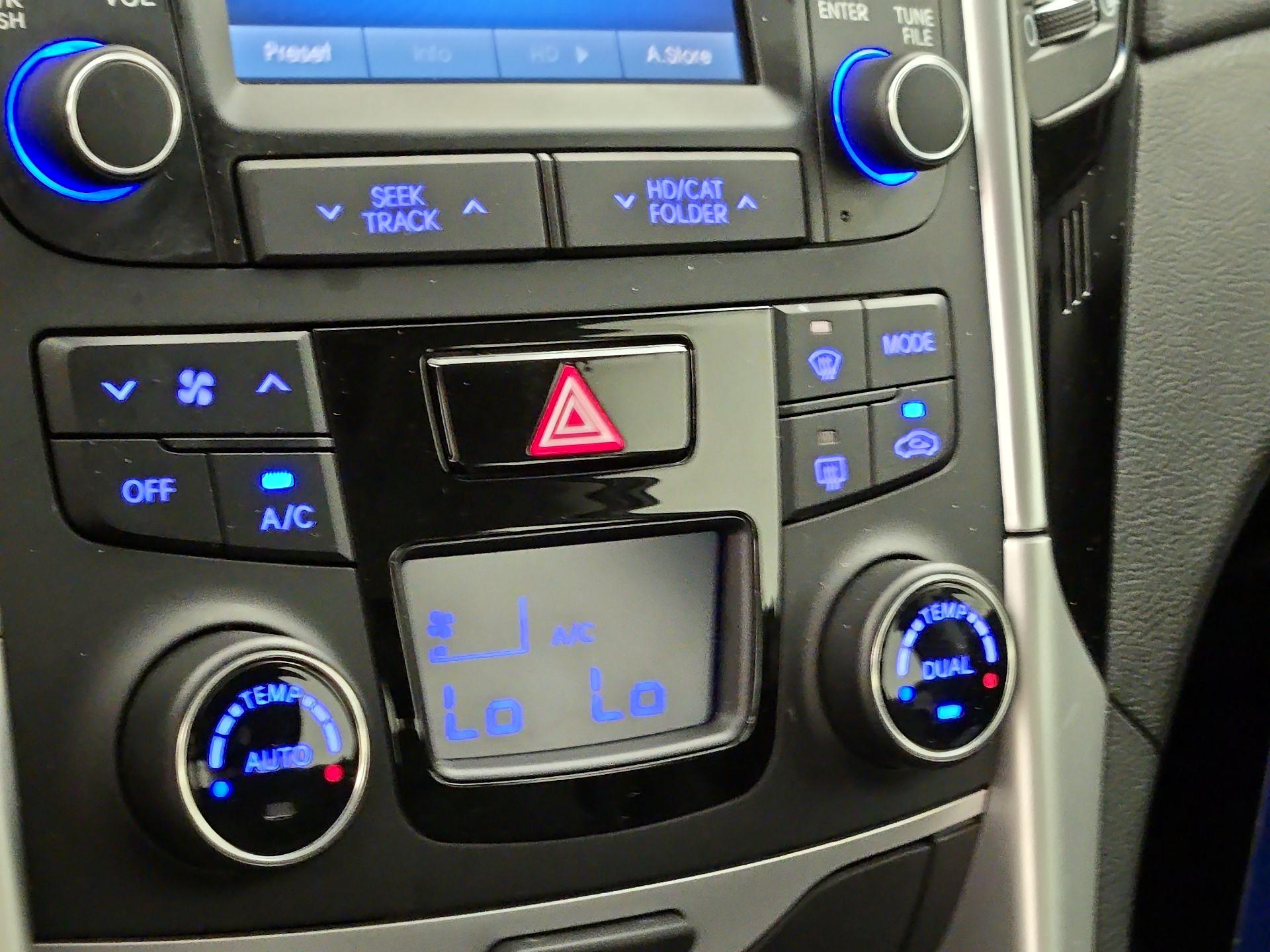 Thumbnail: 2014 Hyundai Sonata - 16