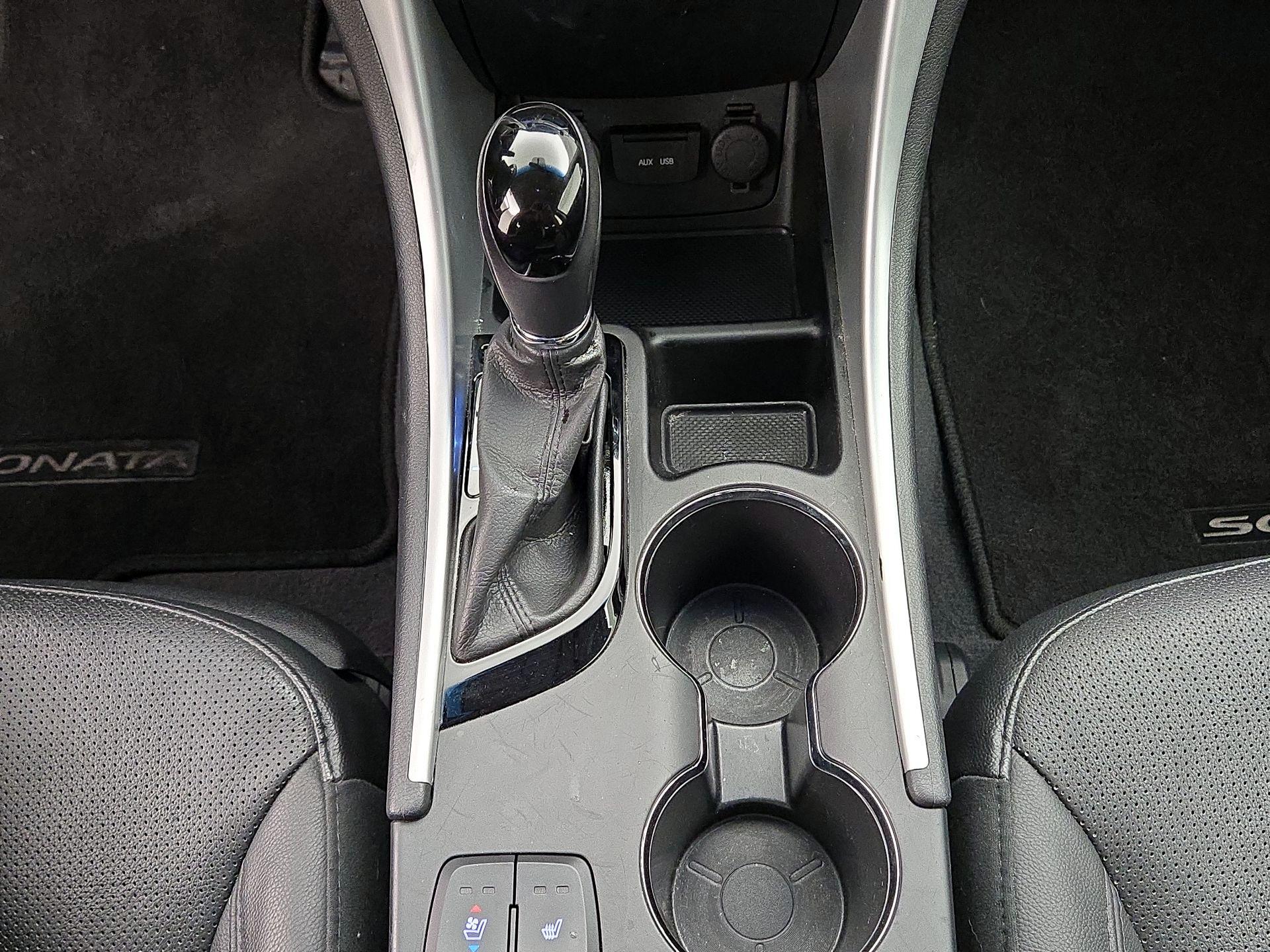 Thumbnail: 2014 Hyundai Sonata - 17