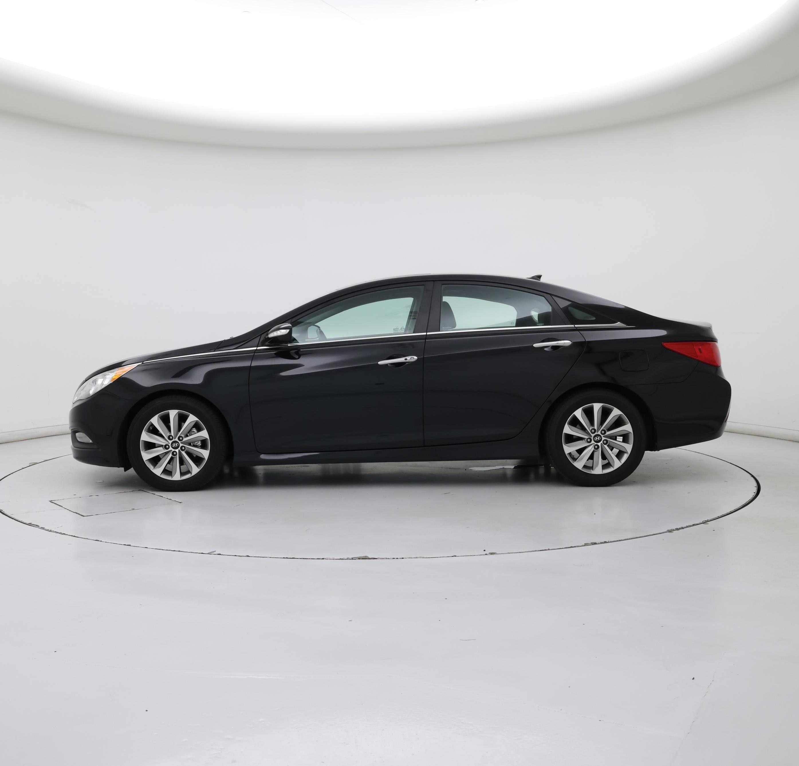 Thumbnail: 2014 Hyundai Sonata - 3