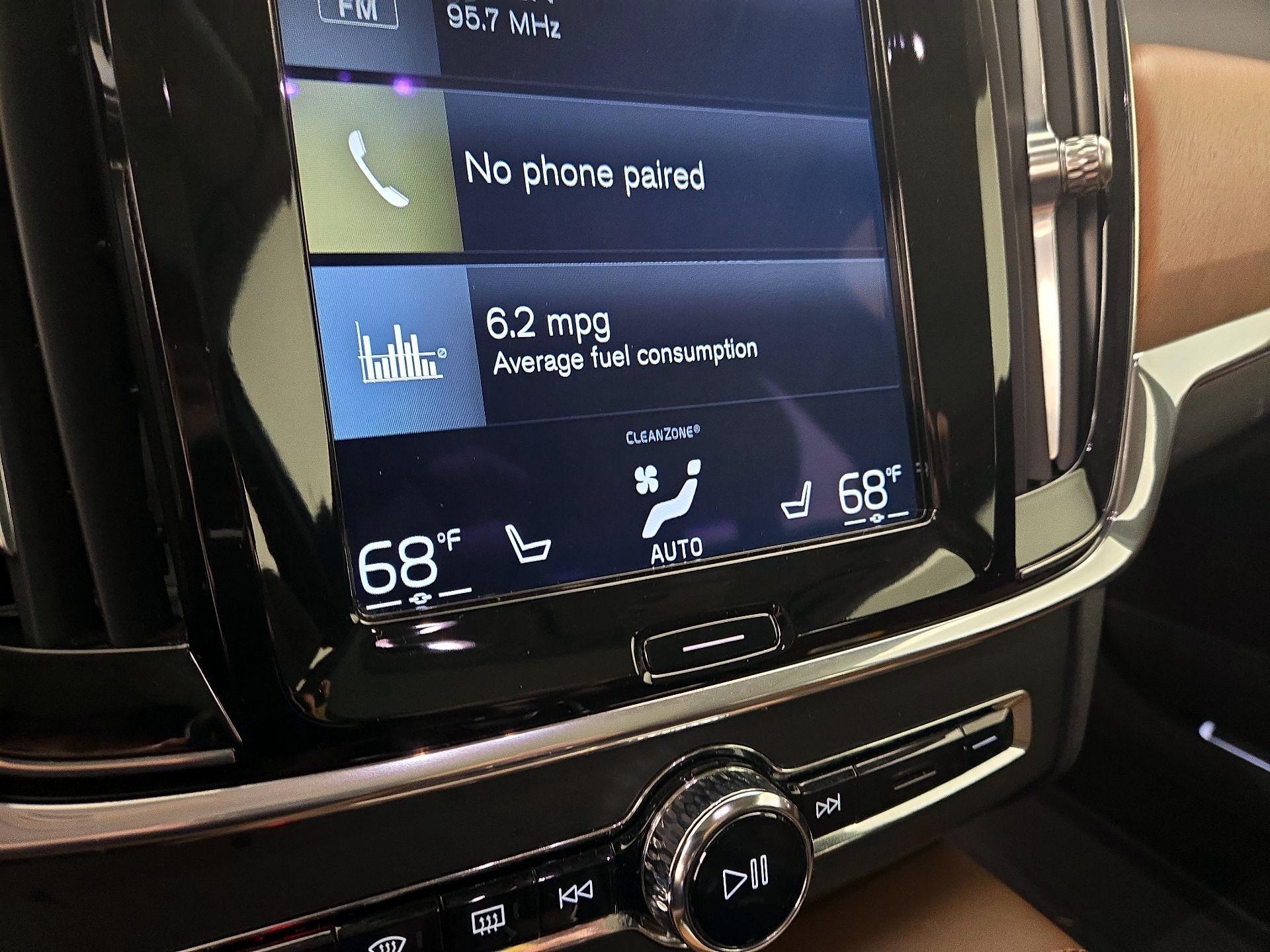 Thumbnail: 2018 Volvo S90 - 17