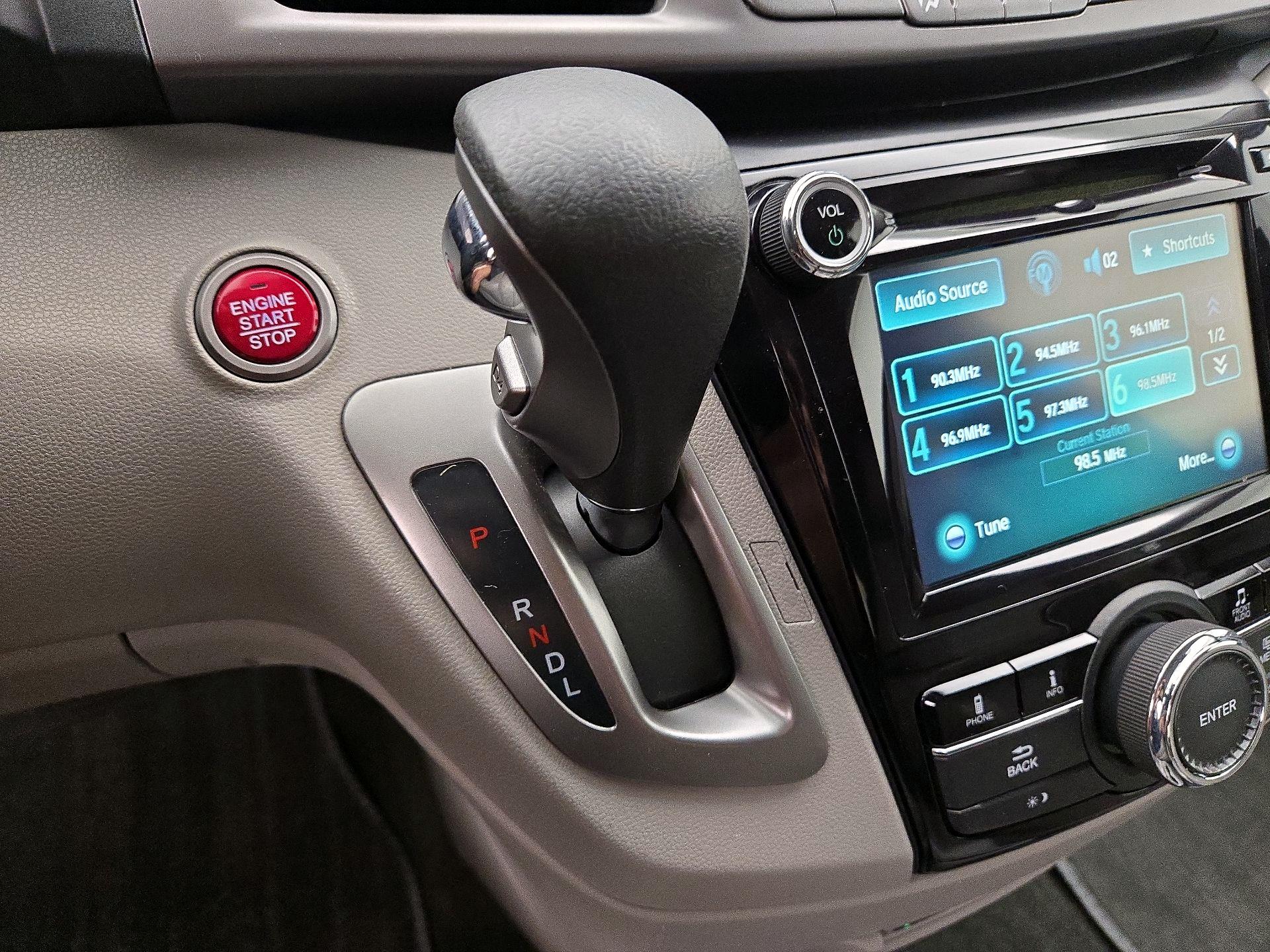 Thumbnail: 2015 Honda Odyssey - 17