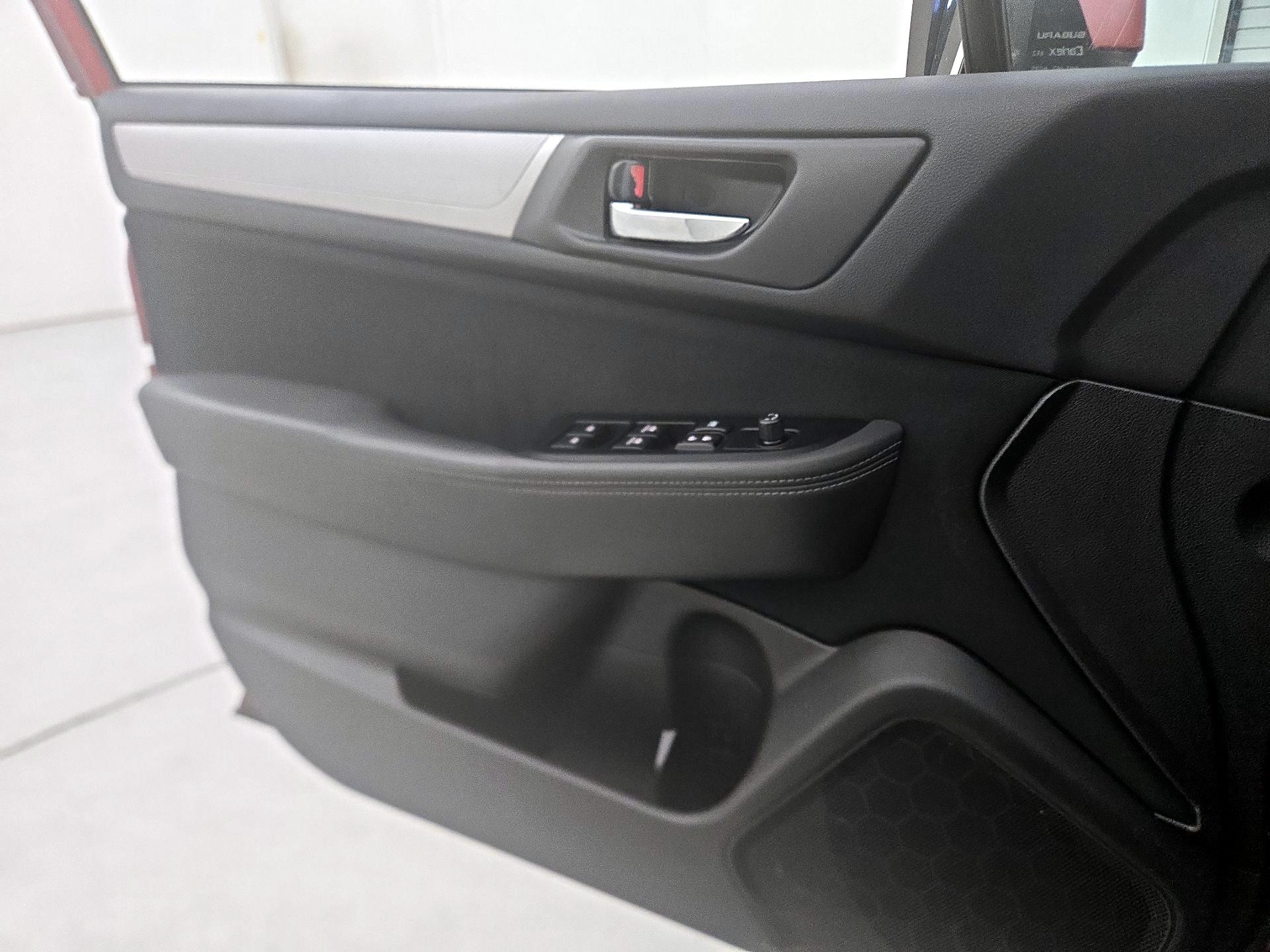 Thumbnail: 2016 Subaru Outback - 12