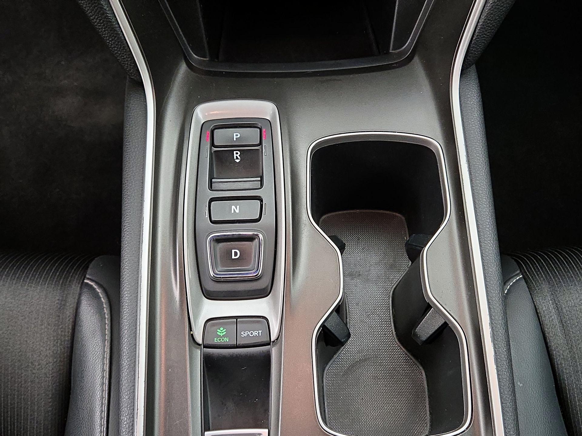 Thumbnail: 2018 Honda Accord - 16