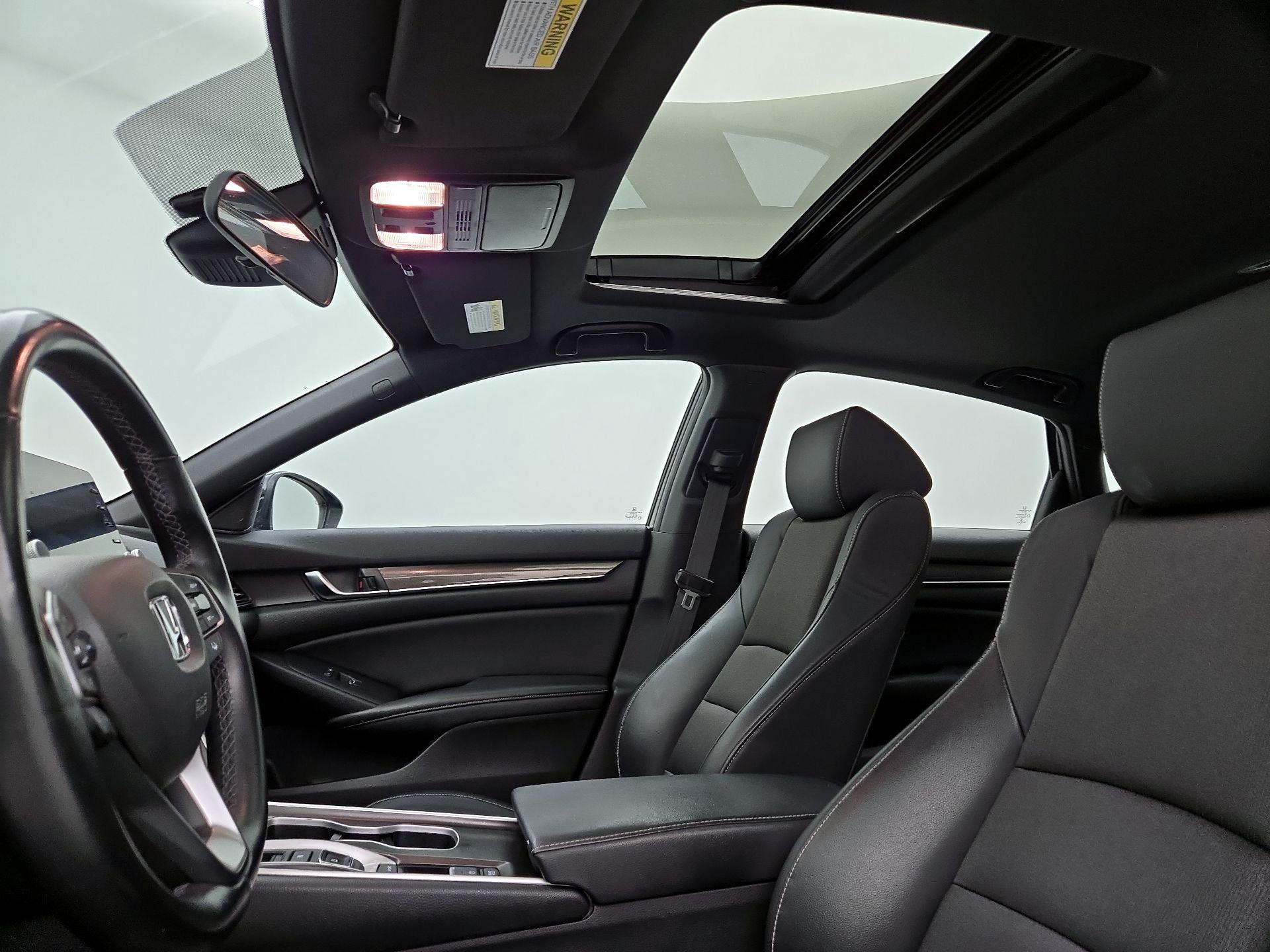 Thumbnail: 2018 Honda Accord - 18