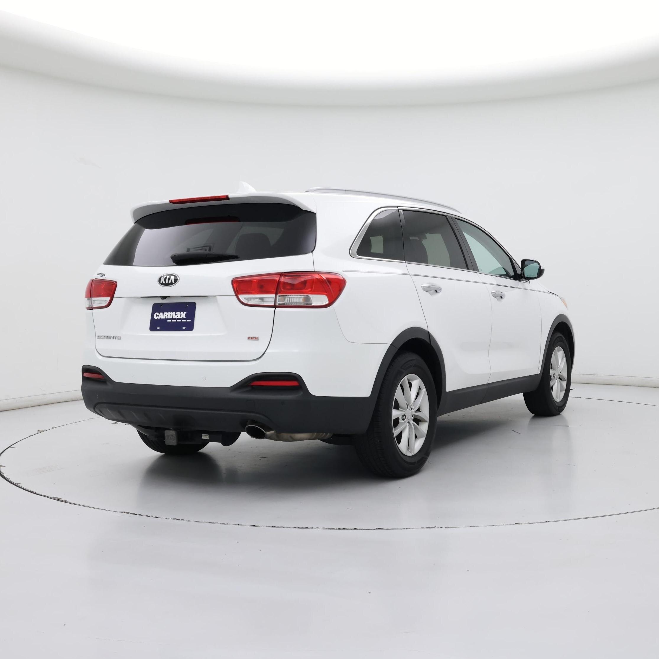 Thumbnail: 2017 Kia Sorento - 8