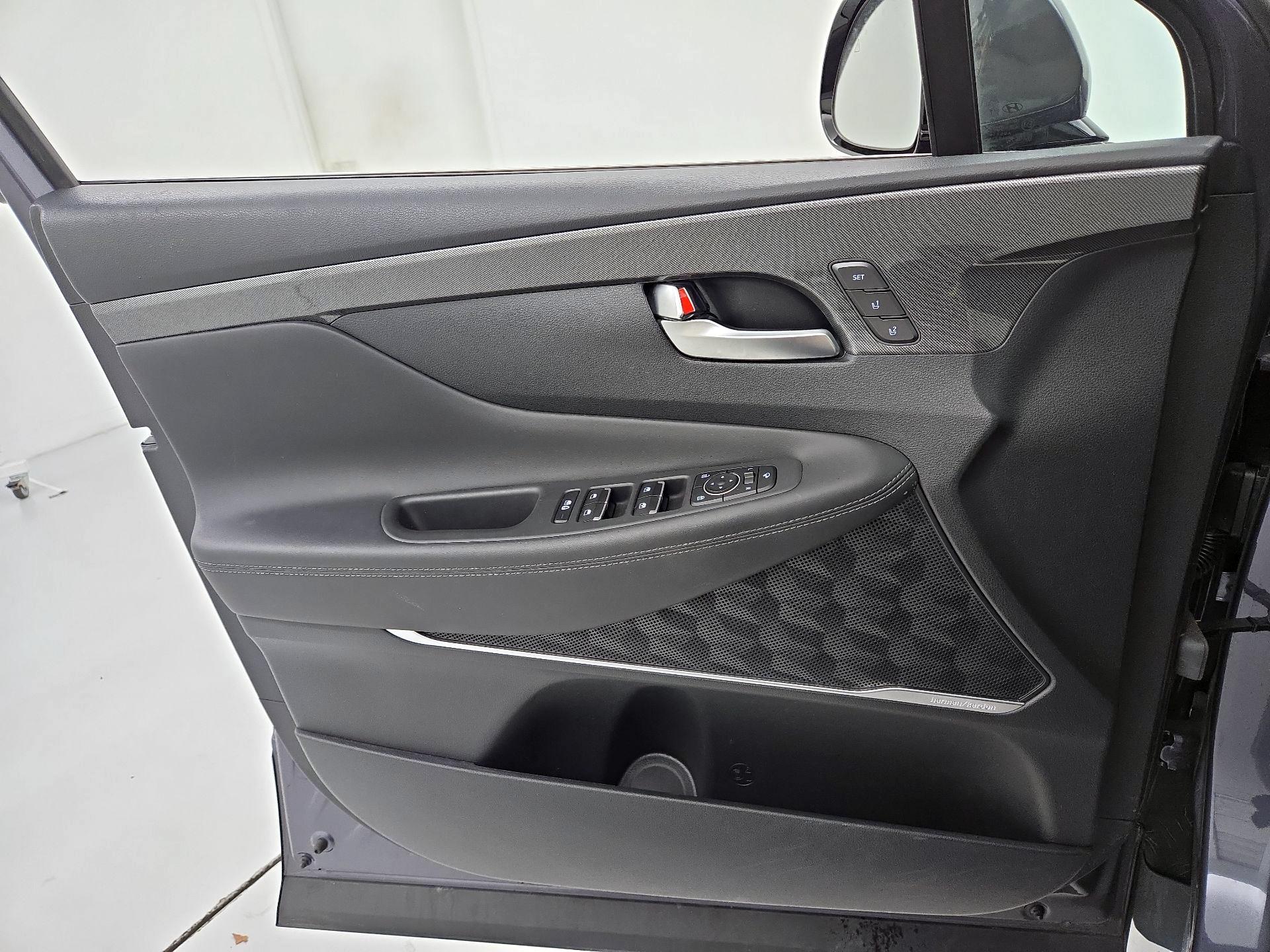 Thumbnail: 2022 Hyundai Santa Fe - 12