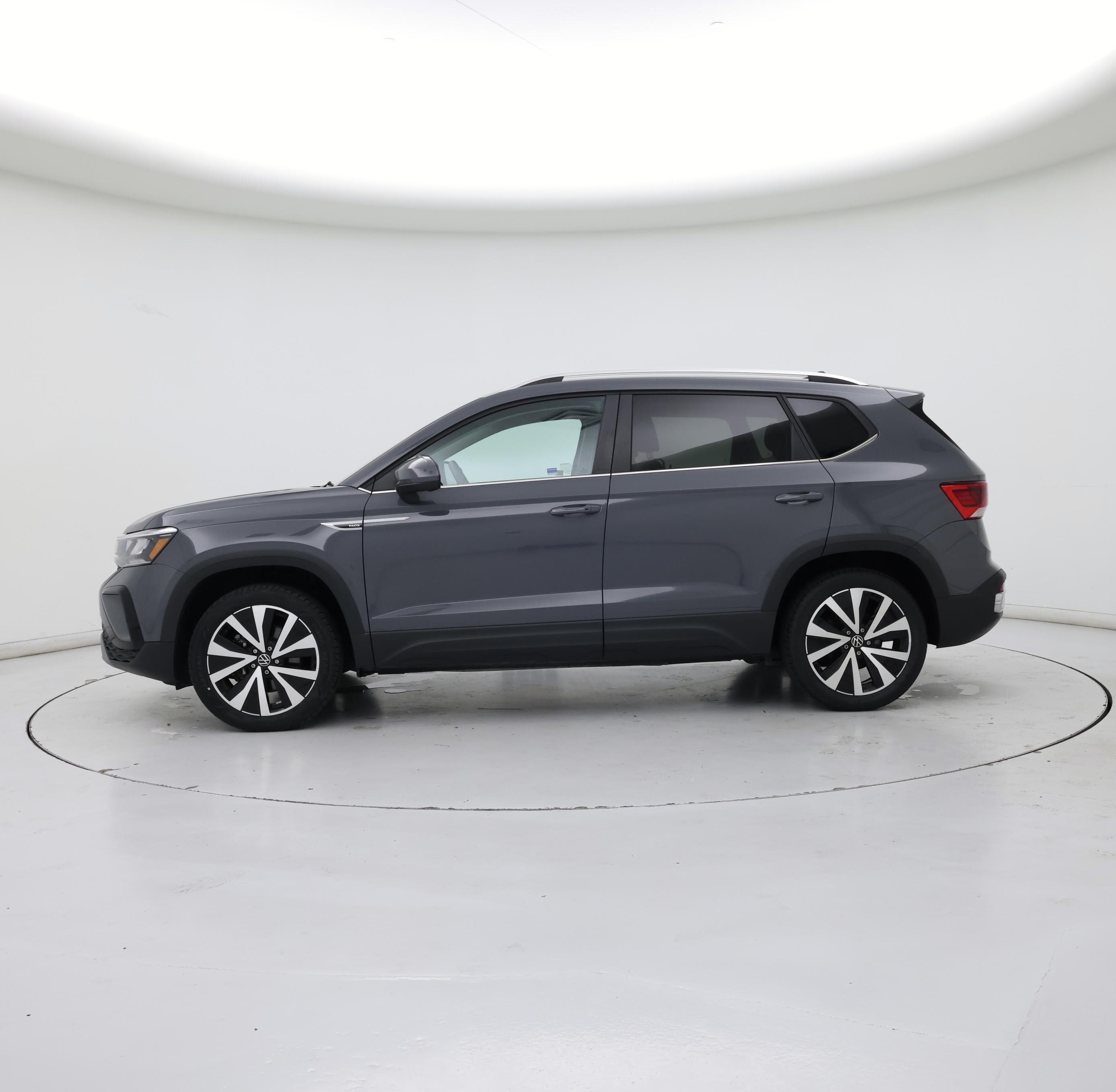 Thumbnail: 2023 Volkswagen Taos - 3
